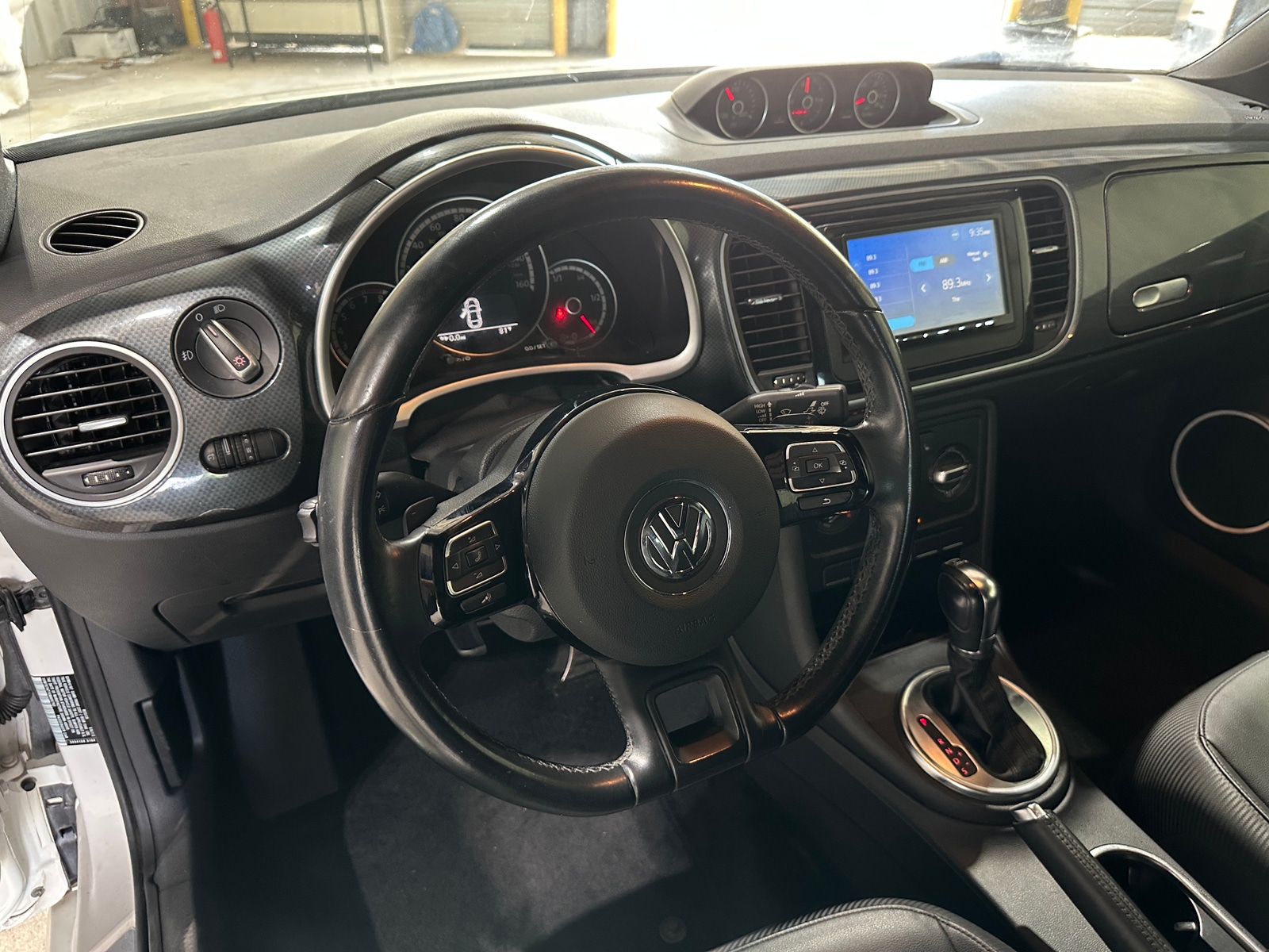 Thumbnail: 2014 Volkswagen Beetle - 5