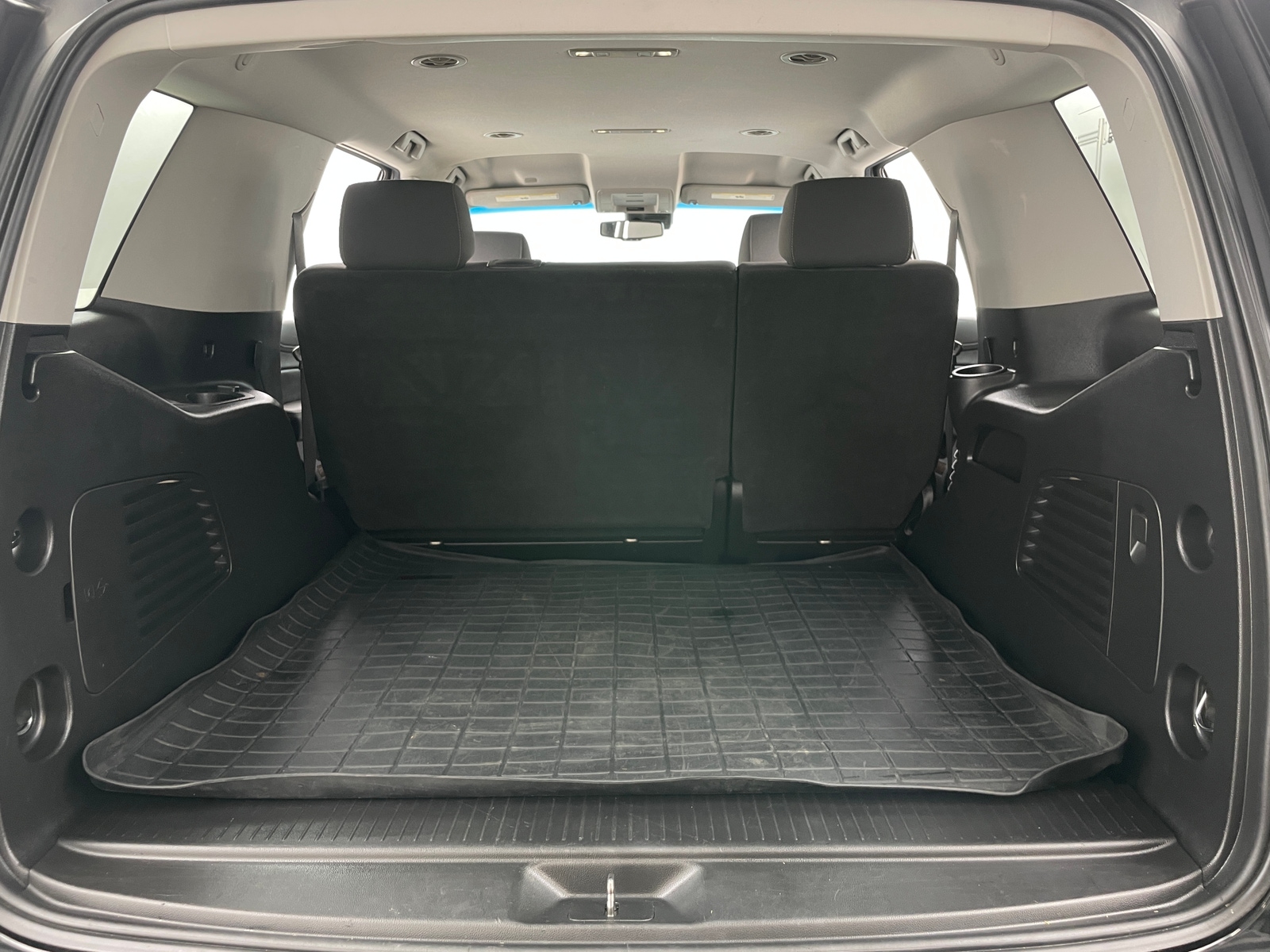 Thumbnail: 2019 Chevrolet Tahoe - 7