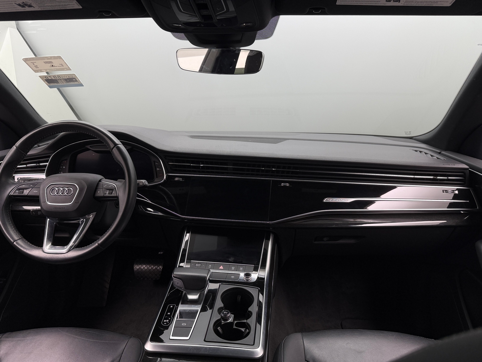 Thumbnail: 2019 Audi Q8 - 3