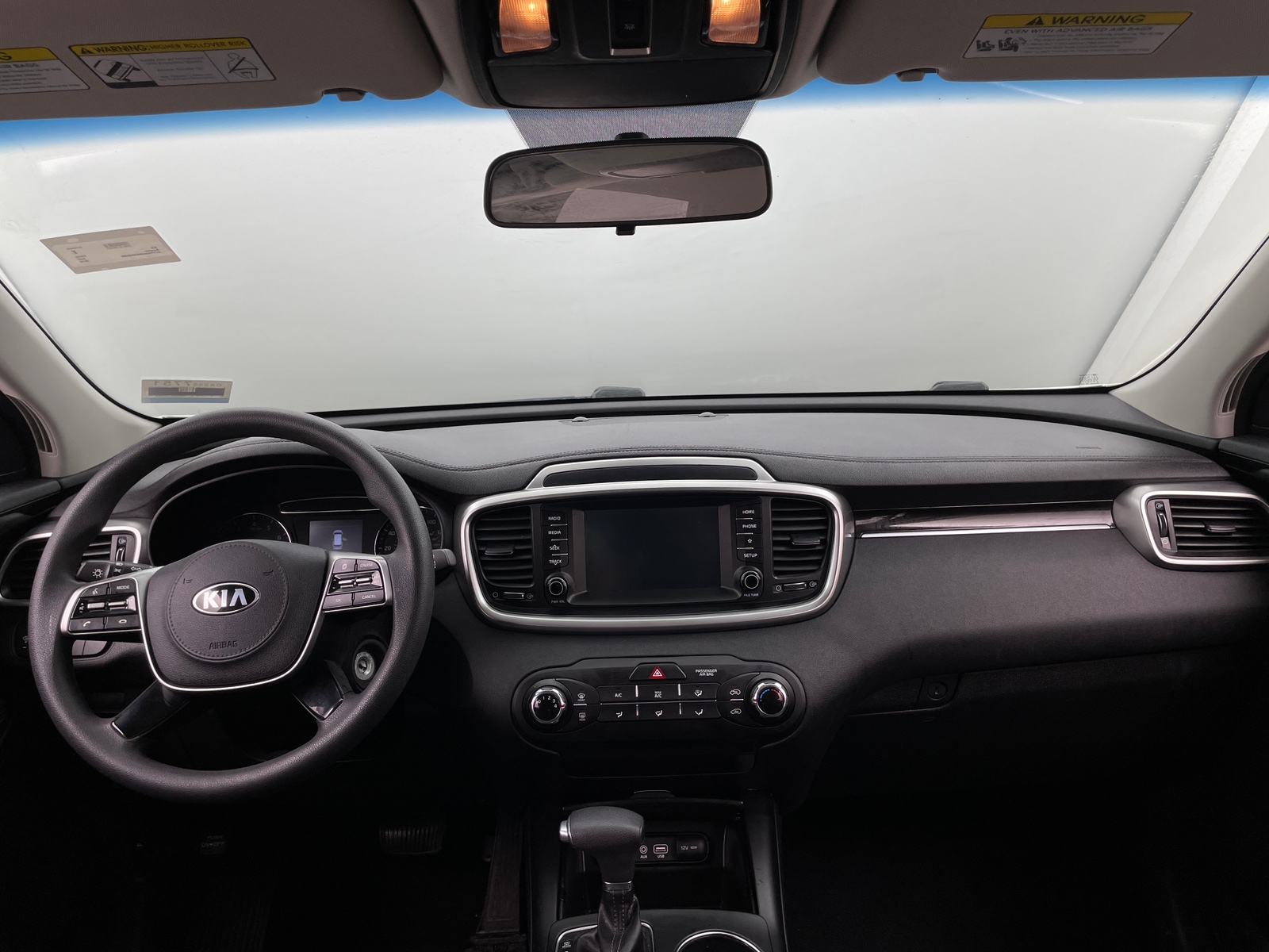 Thumbnail: 2019 Kia Sorento - 3