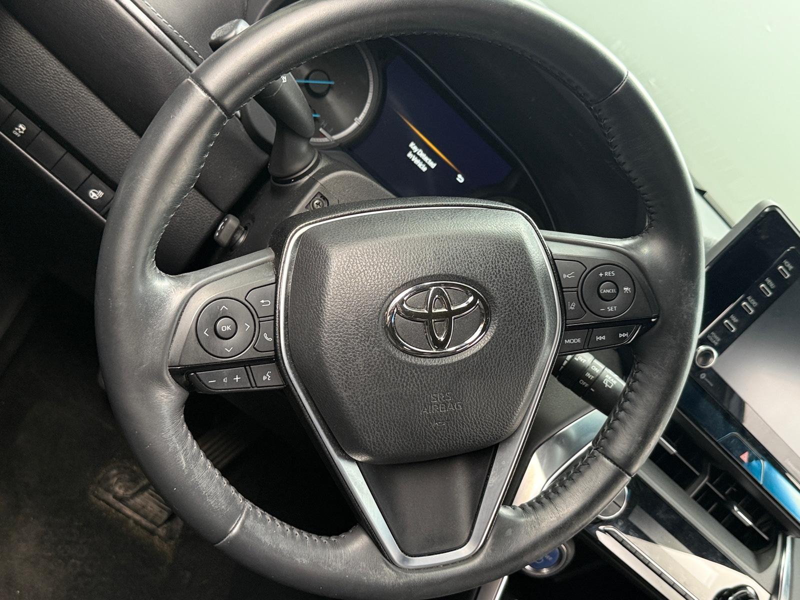 Thumbnail: 2021 Toyota Venza - 4