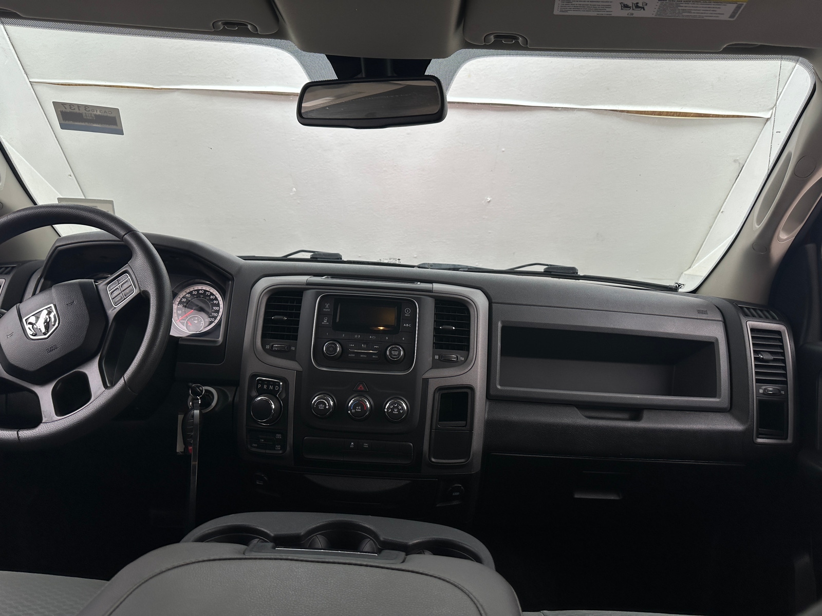 Thumbnail: 2019 RAM 1500 Classic - 3