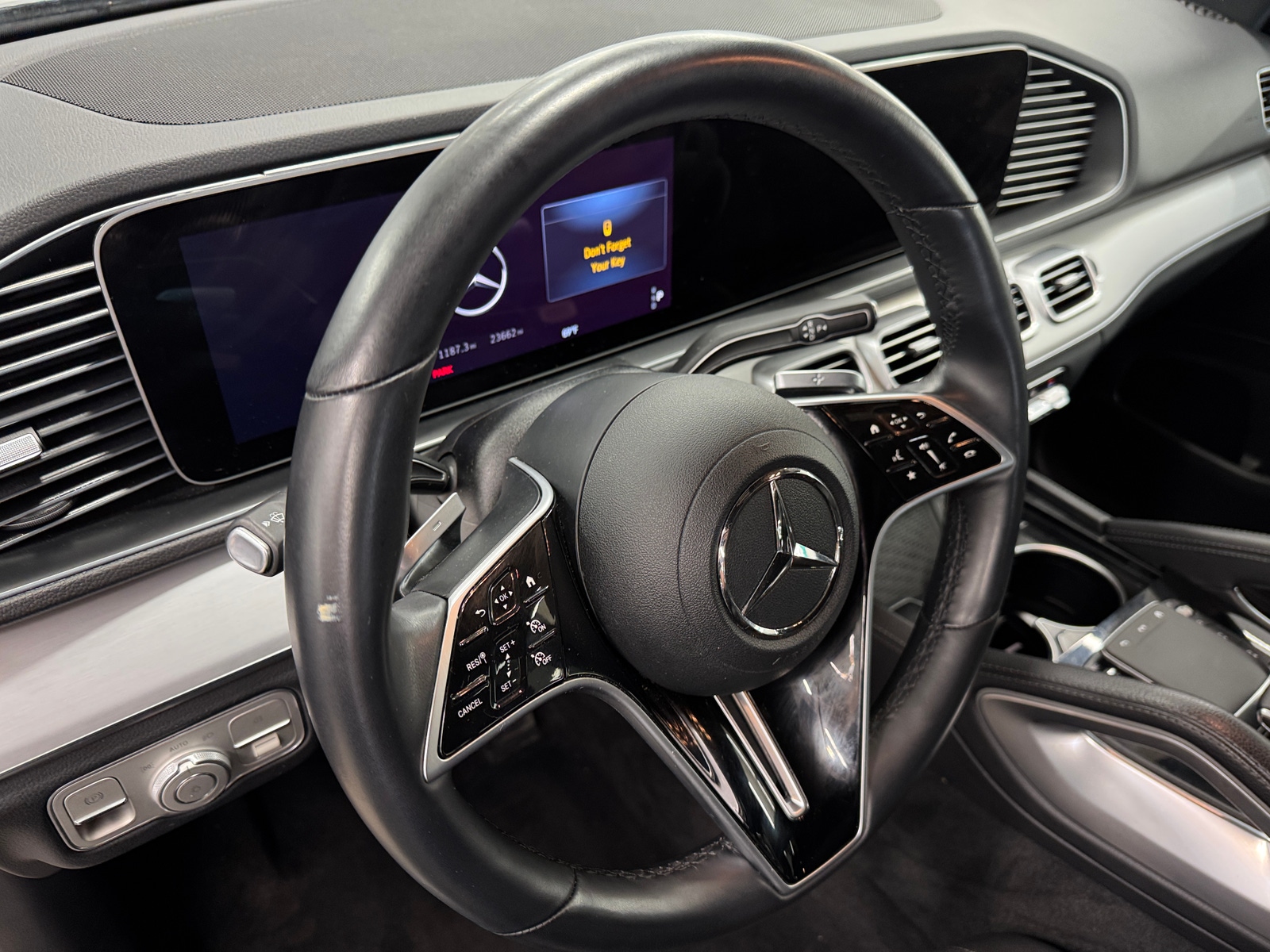 Thumbnail: 2024 Mercedes-Benz GLE - 2