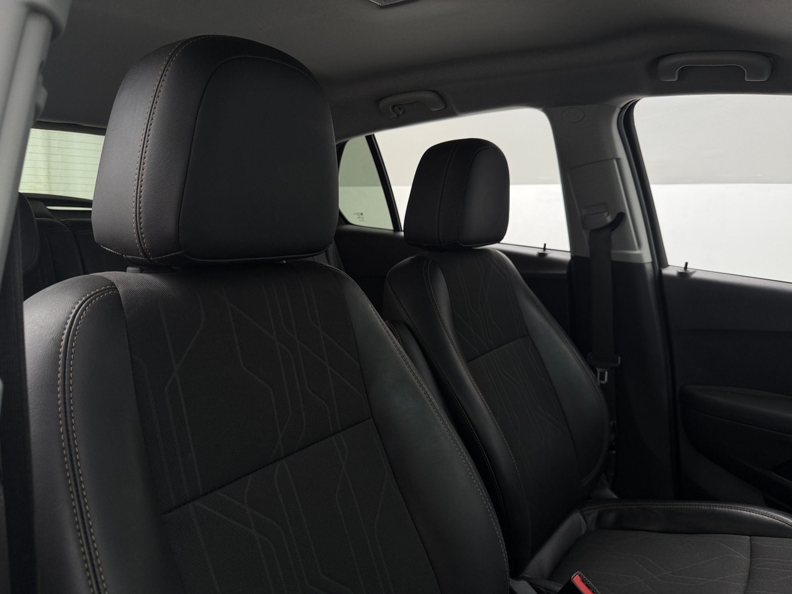 Thumbnail: 2020 Chevrolet Trax - 2
