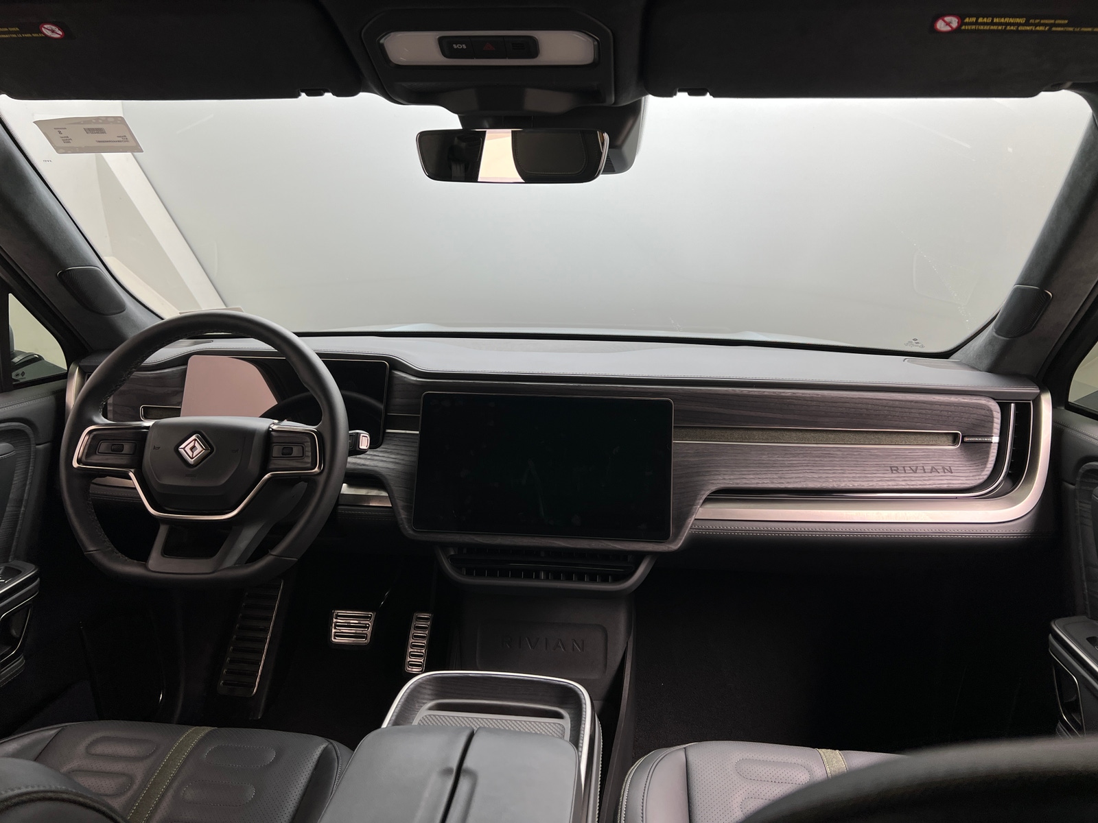 Thumbnail: 2024 Rivian R1T - 2