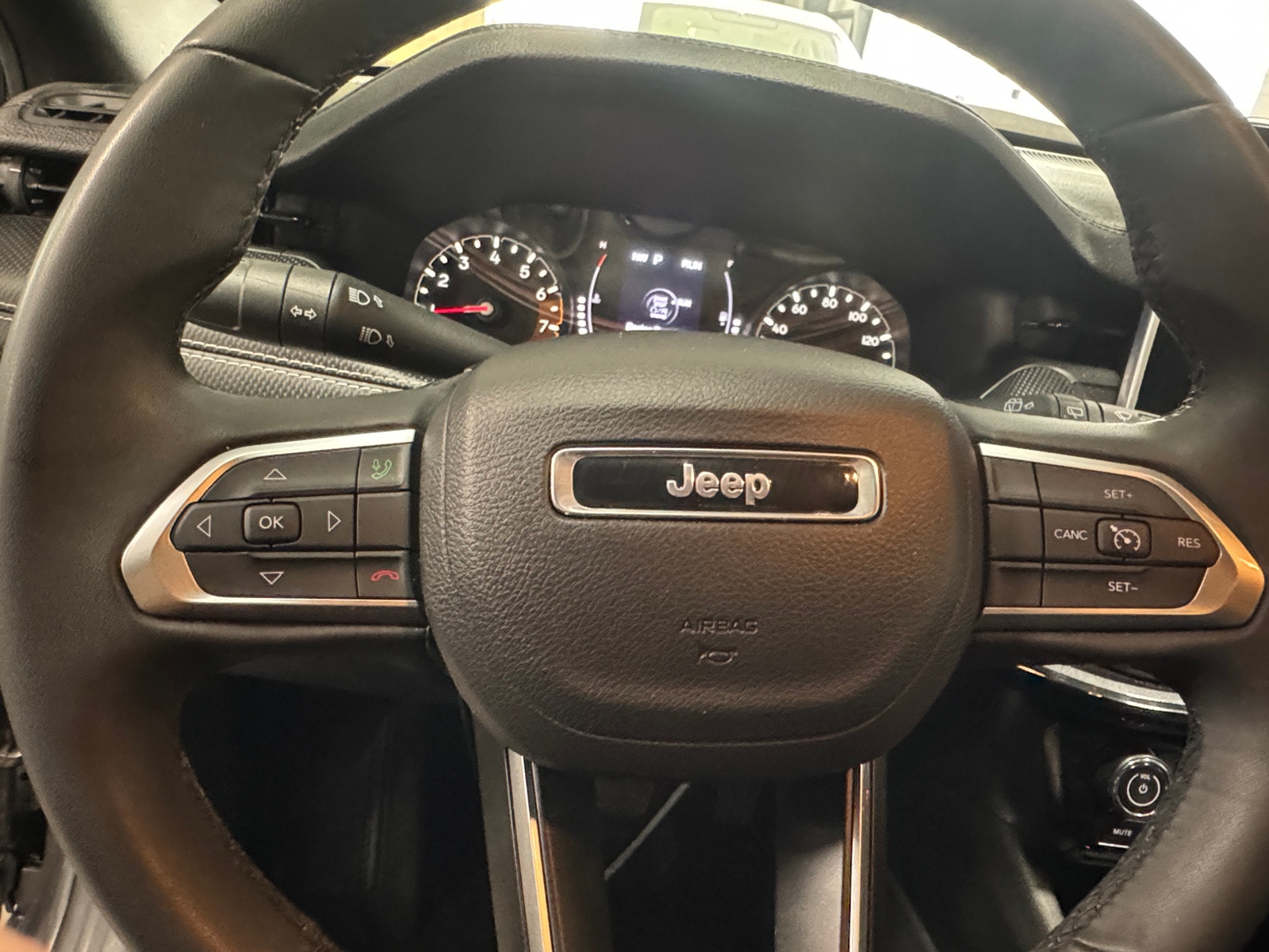 Thumbnail: 2022 Jeep Compass - 4