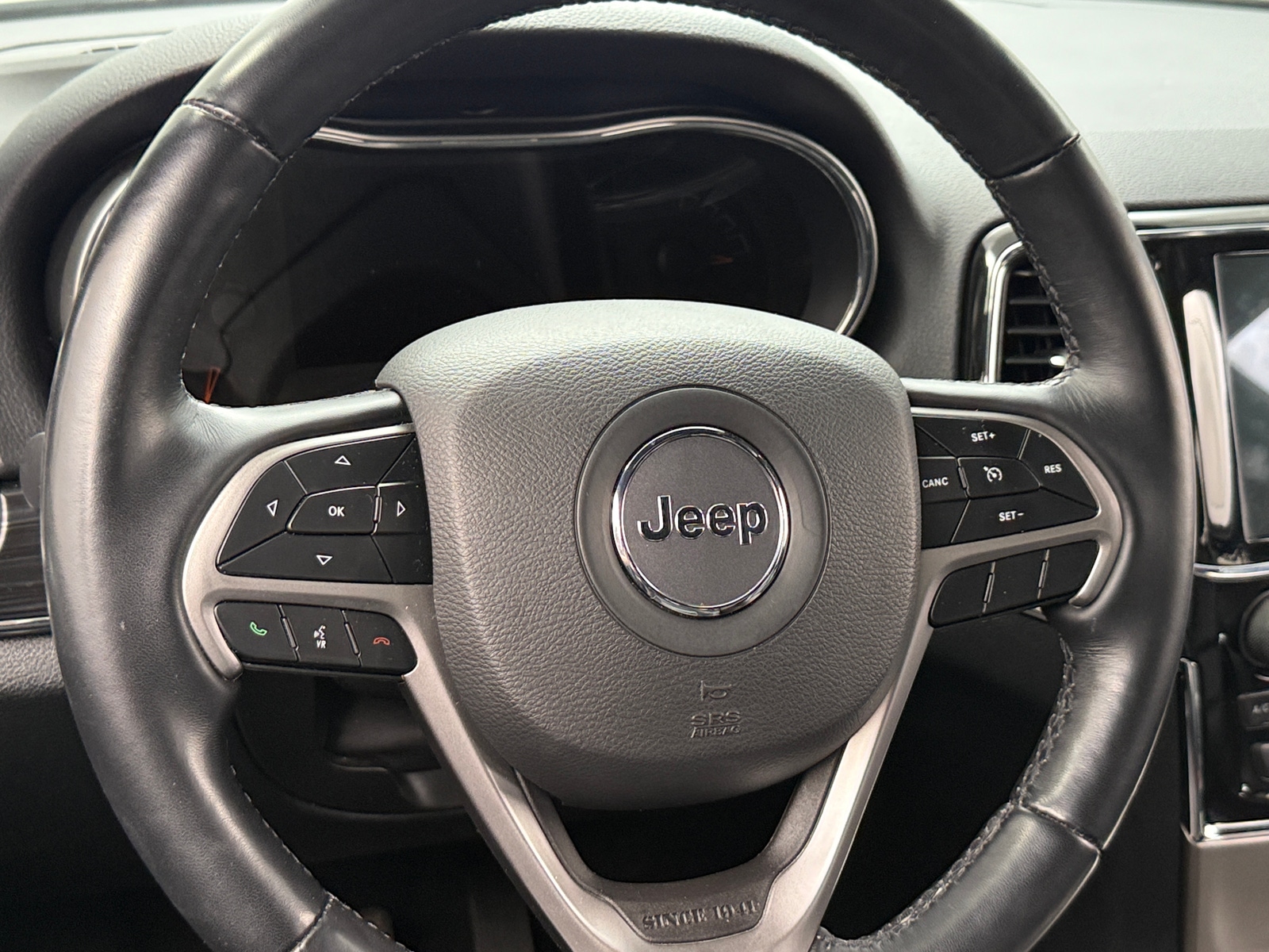 Thumbnail: 2022 Jeep Grand Cherokee - 5