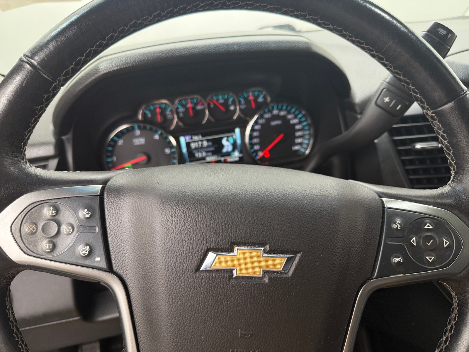 Thumbnail: 2016 Chevrolet Tahoe - 4