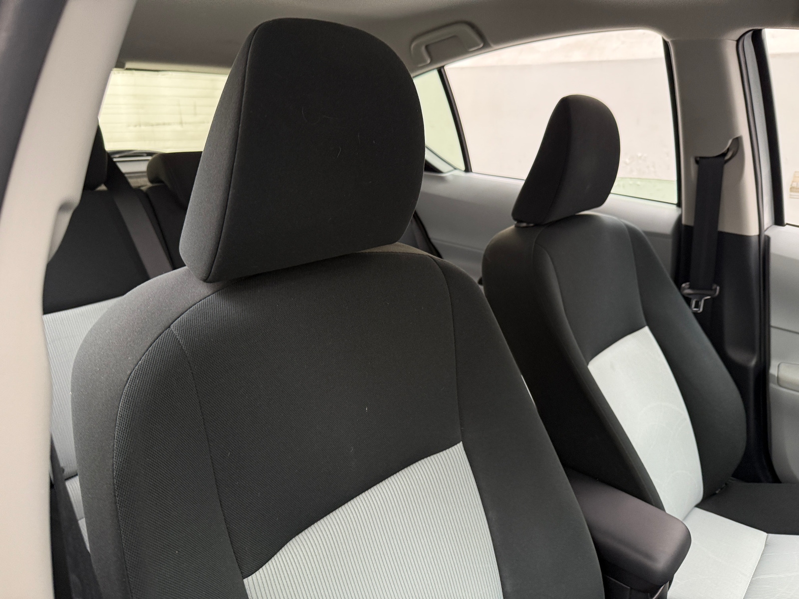 Thumbnail: 2012 Toyota Prius c - 2
