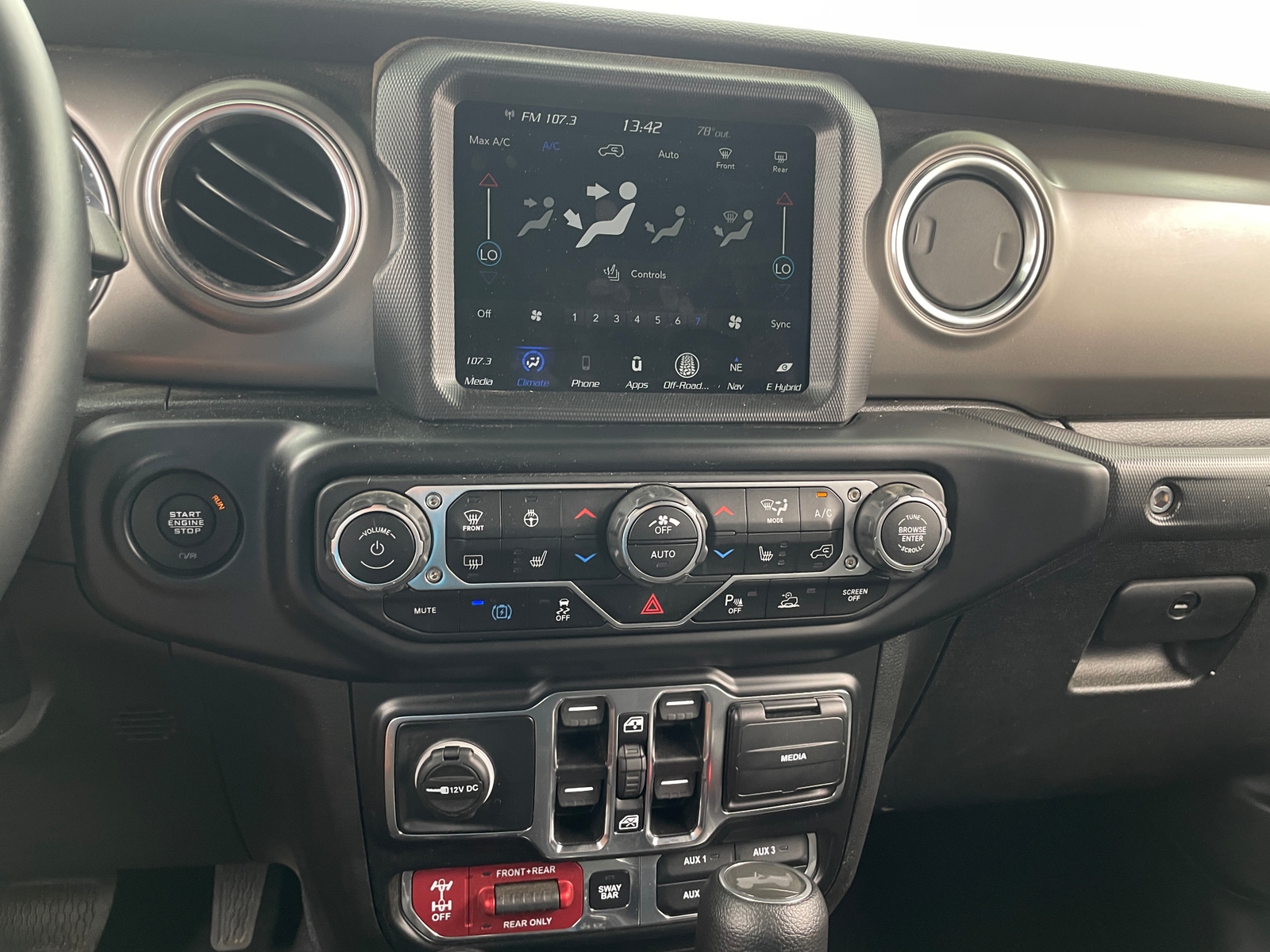 Thumbnail: 2022 Jeep Wrangler - 4
