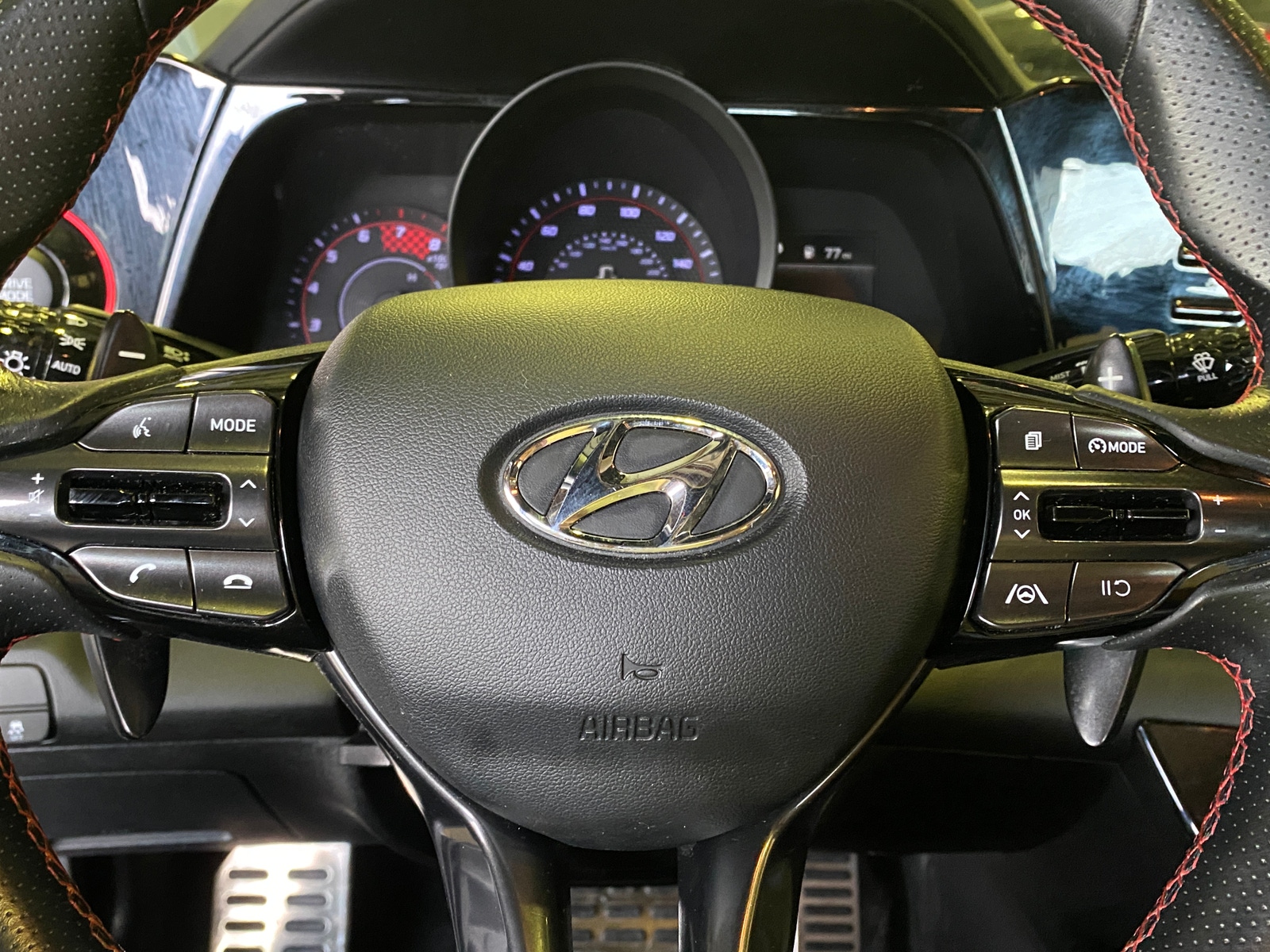 Thumbnail: 2022 Hyundai Elantra - 4
