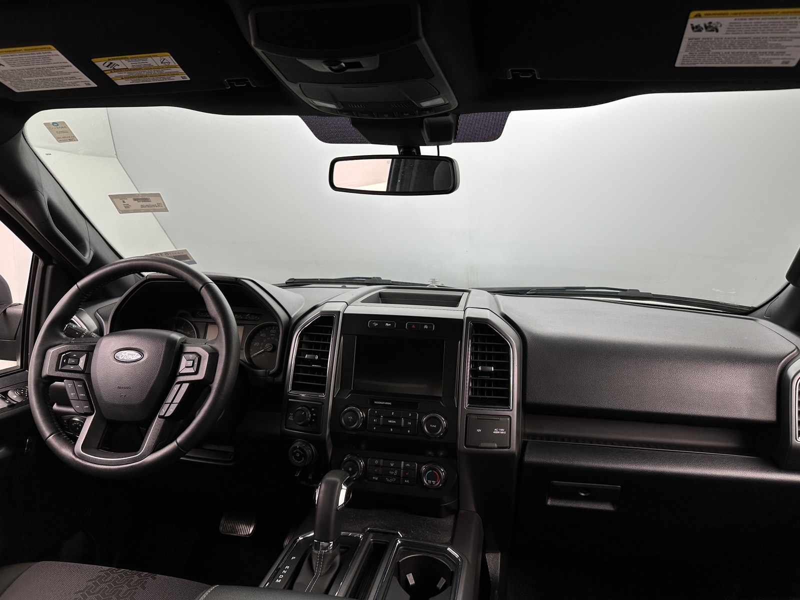 Thumbnail: 2020 Ford Econoline - 3