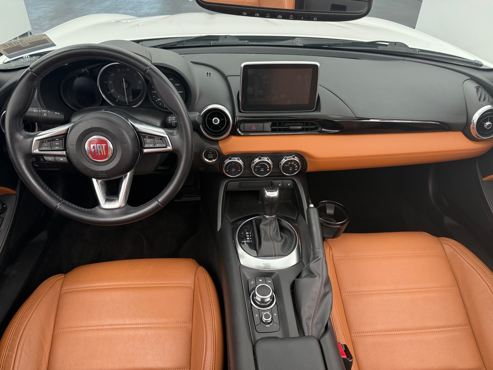 Thumbnail: 2020 Fiat 124 Spider - 2