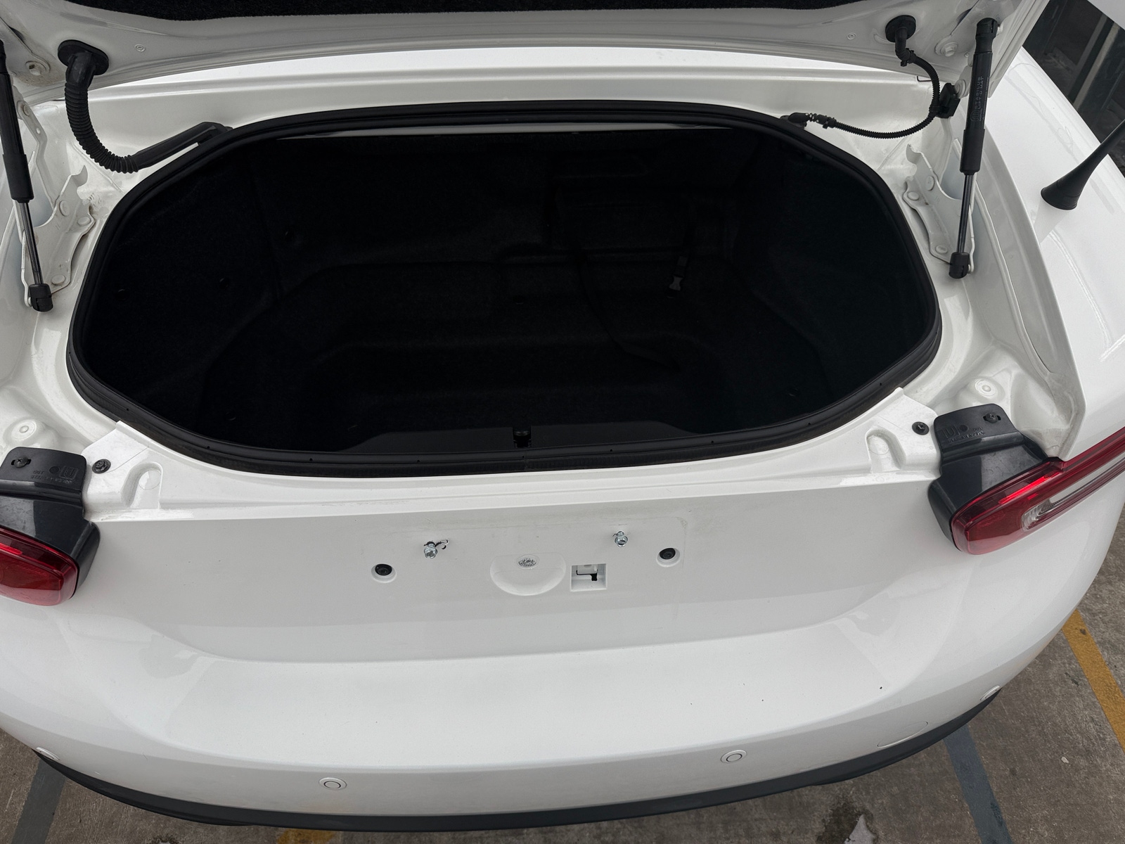 Thumbnail: 2020 Fiat 124 Spider - 5