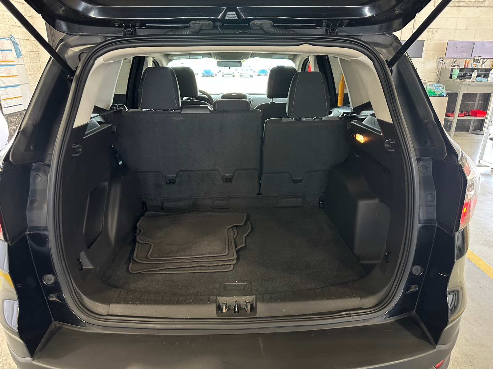 Thumbnail: 2017 Ford Escape - 7