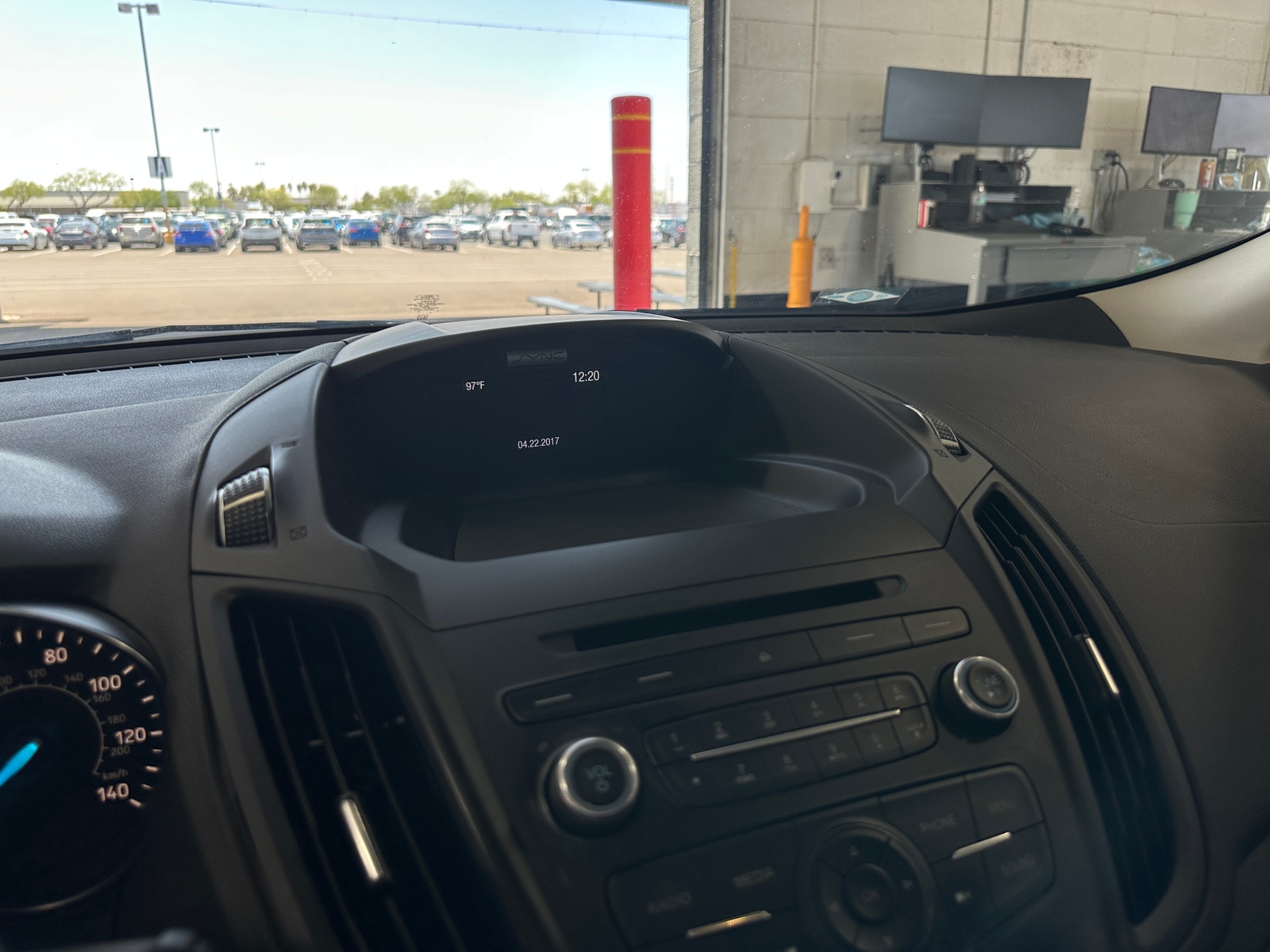 Thumbnail: 2017 Ford Escape - 4
