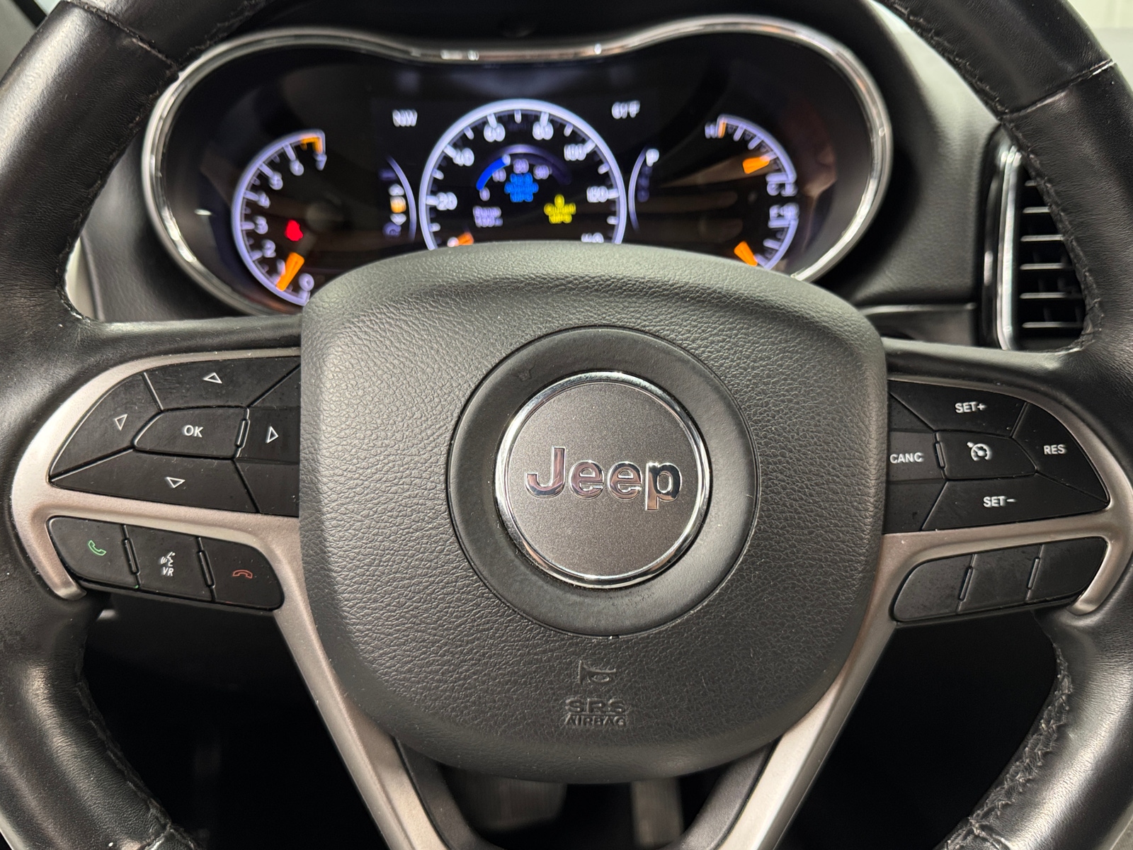 Thumbnail: 2019 Jeep Grand Cherokee - 4