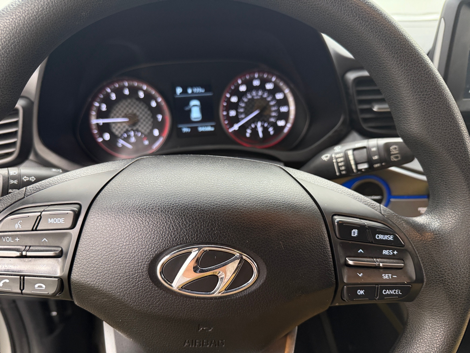 Thumbnail: 2019 Hyundai Veloster - 4
