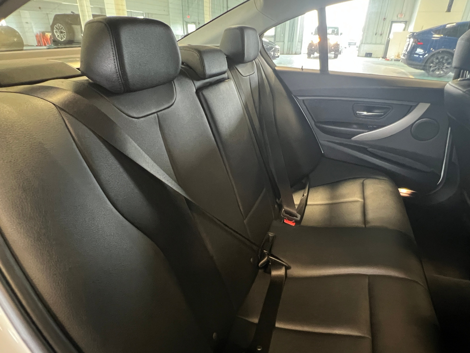 Thumbnail: 2018 BMW 3 Series - 5