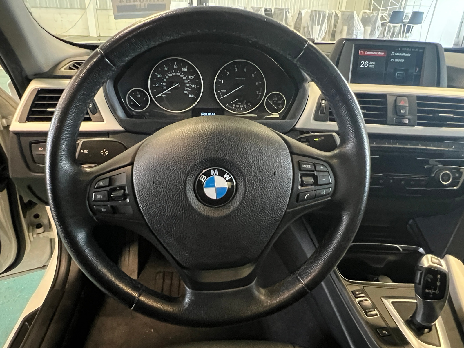 Thumbnail: 2018 BMW 3 Series - 4