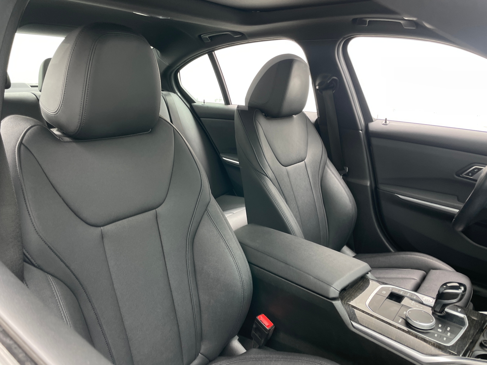Thumbnail: 2021 BMW 3 Series - 2