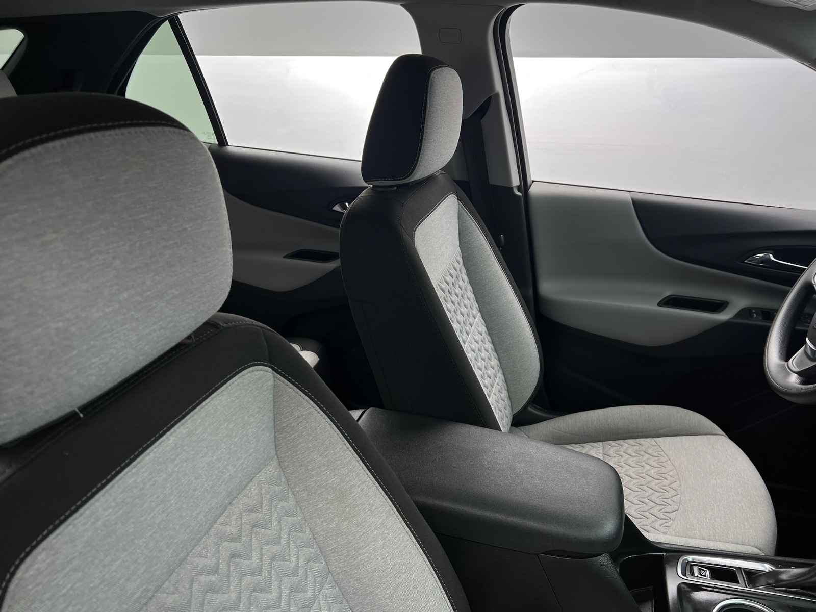 Thumbnail: 2023 Chevrolet Equinox - 2
