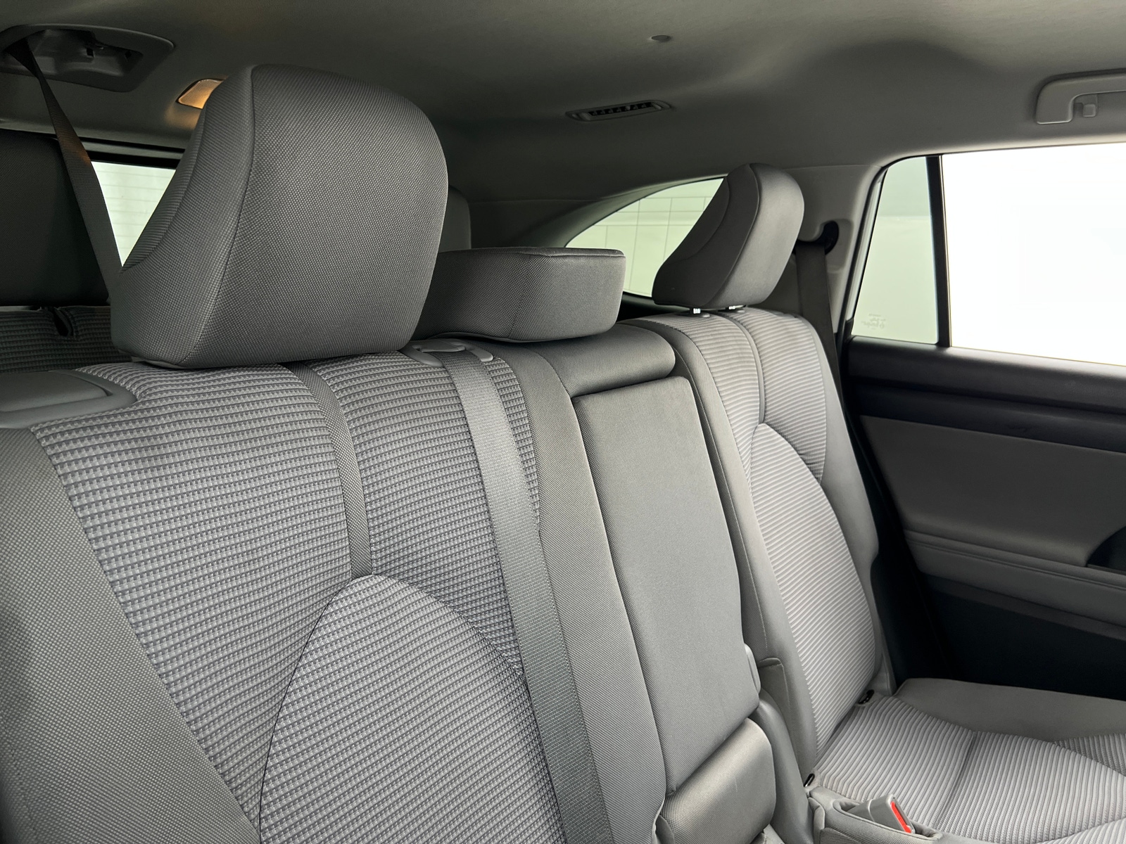 Thumbnail: 2020 Toyota Highlander - 6