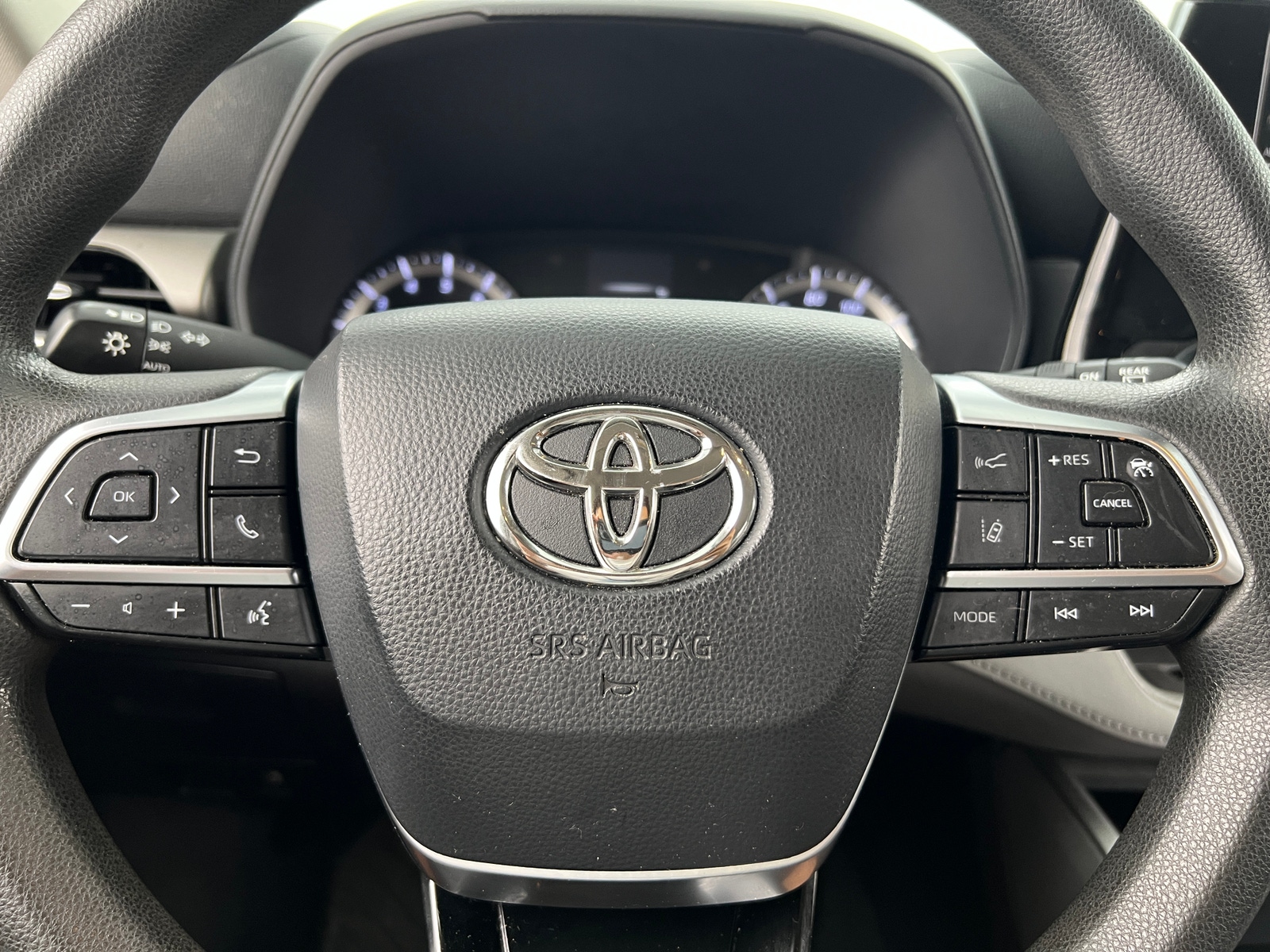 Thumbnail: 2020 Toyota Highlander - 5