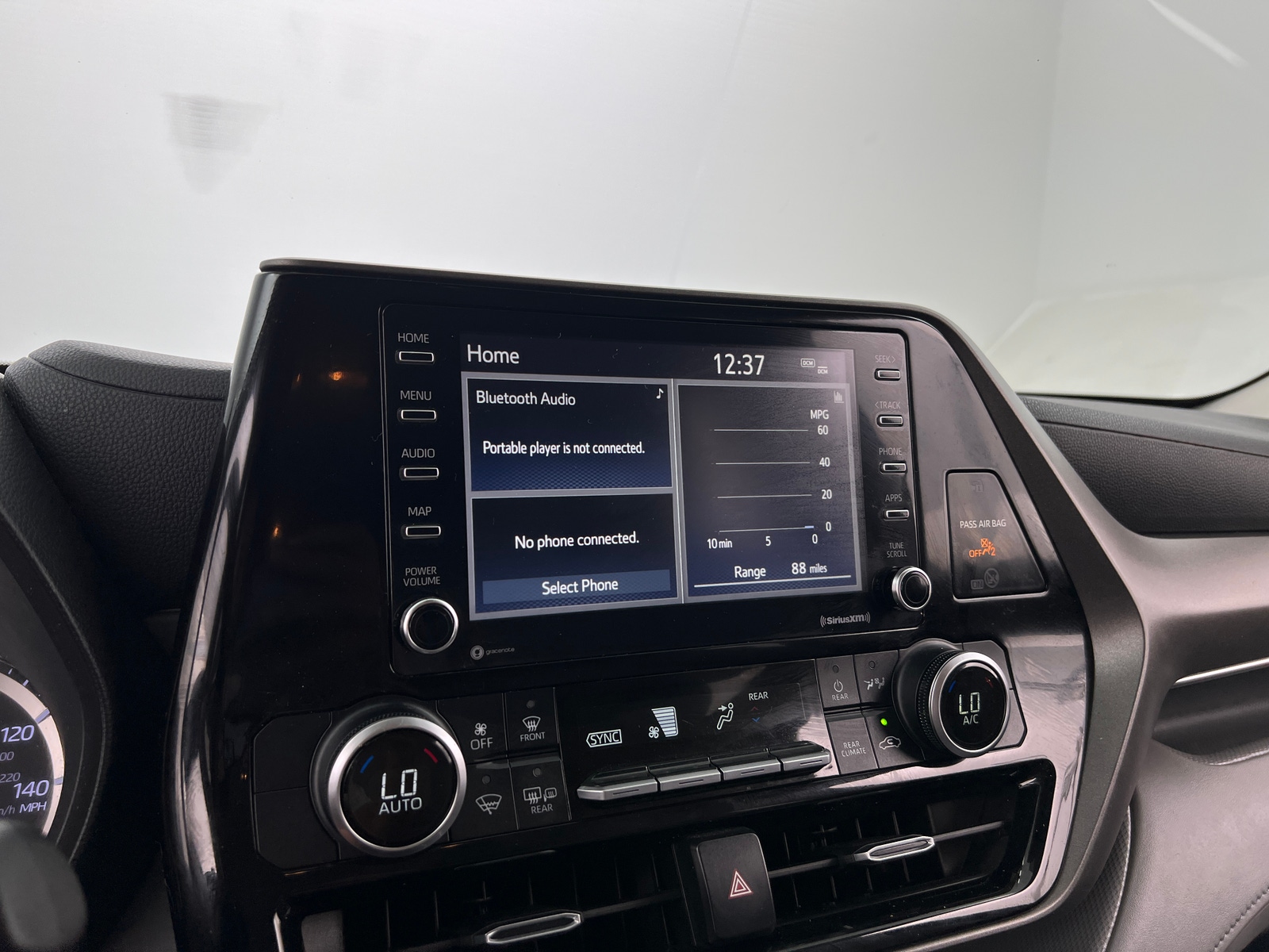 Thumbnail: 2020 Toyota Highlander - 4