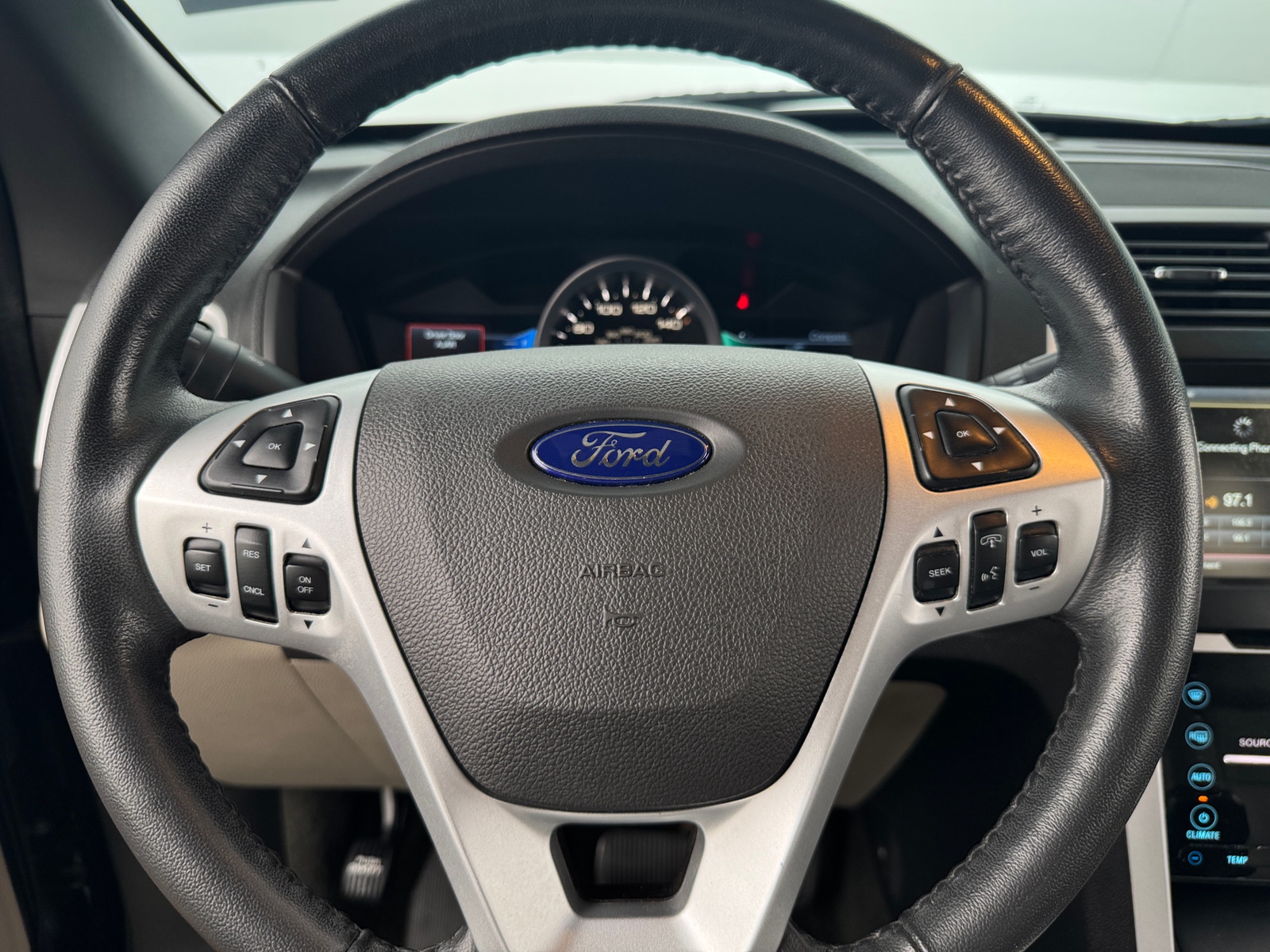Thumbnail: 2014 Ford Explorer - 4