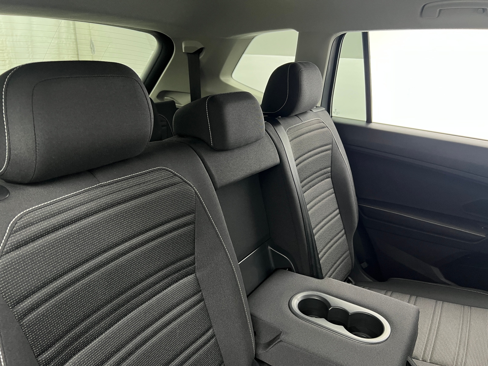 Thumbnail: 2024 Volkswagen Tiguan - 6