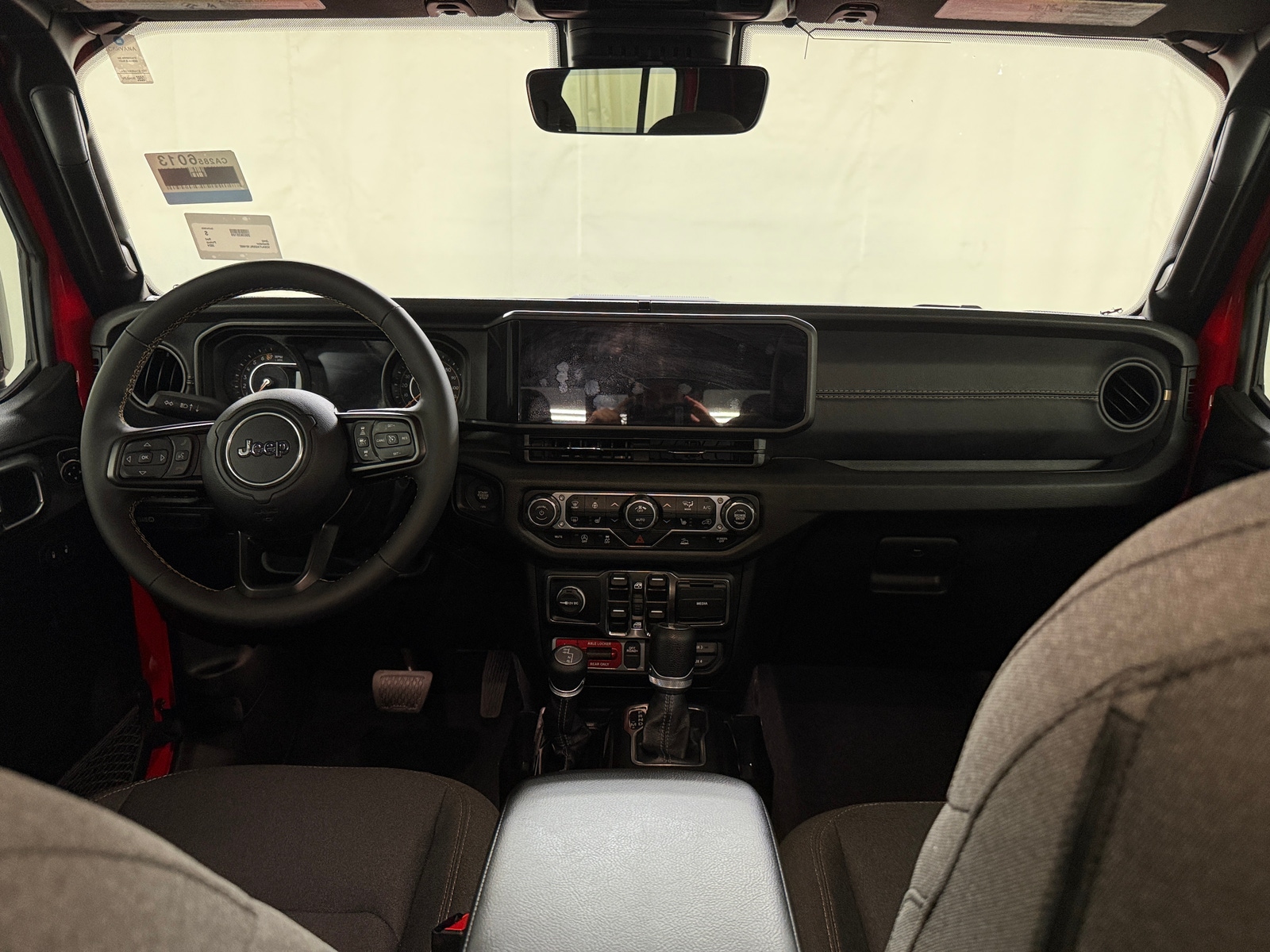 Thumbnail: 2024 Jeep Gladiator - 3