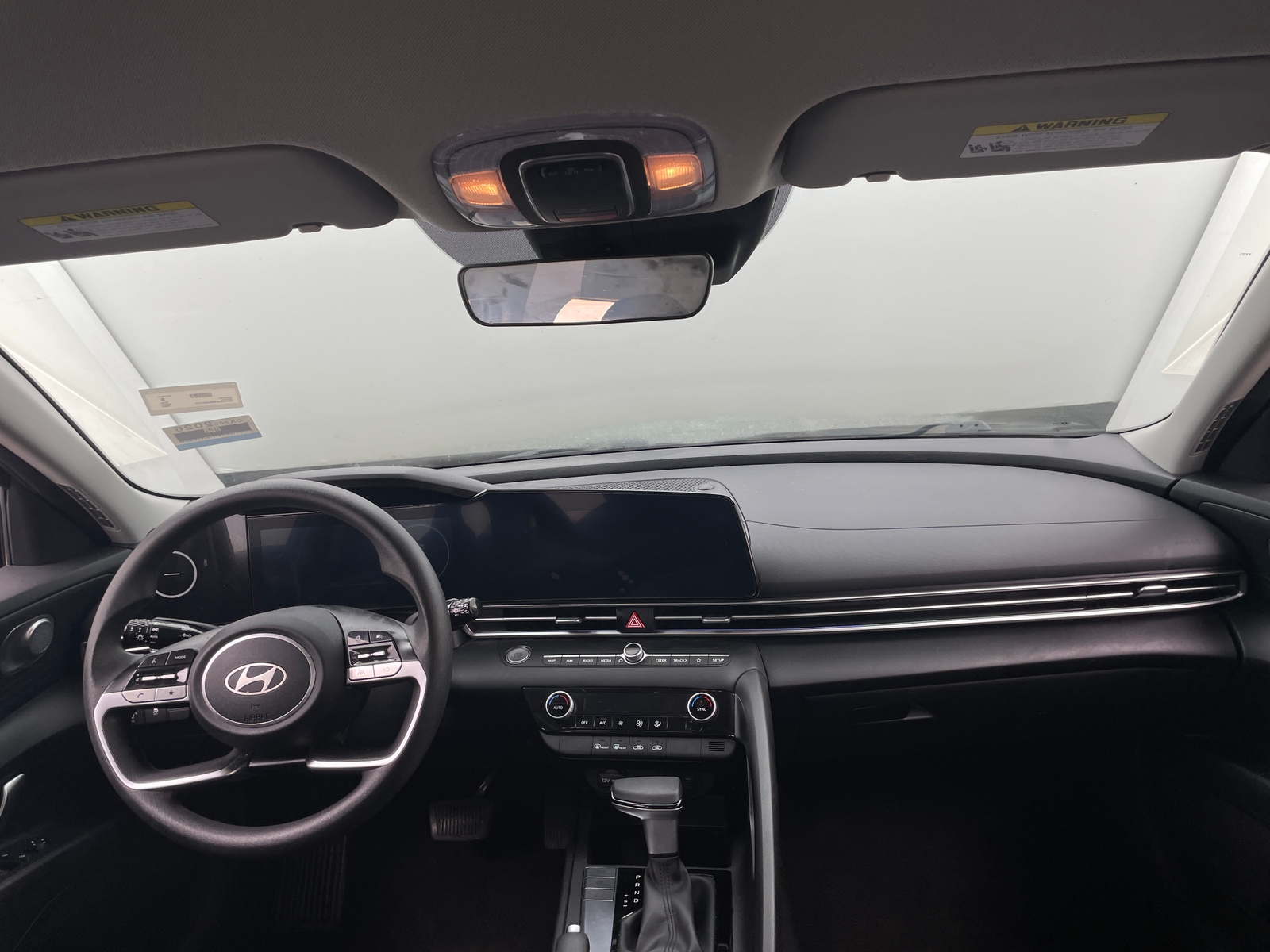 Thumbnail: 2024 Hyundai Elantra - 3