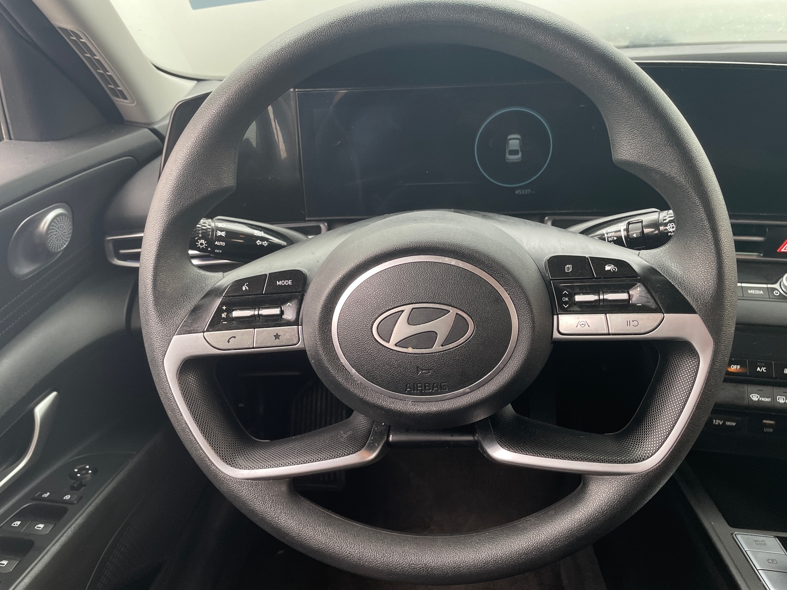 Thumbnail: 2024 Hyundai Elantra - 5