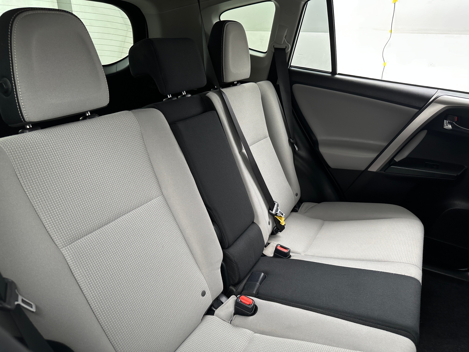 Thumbnail: 2018 Toyota RAV4 - 6