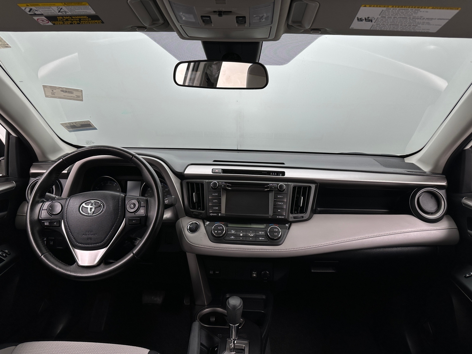 Thumbnail: 2018 Toyota RAV4 - 3