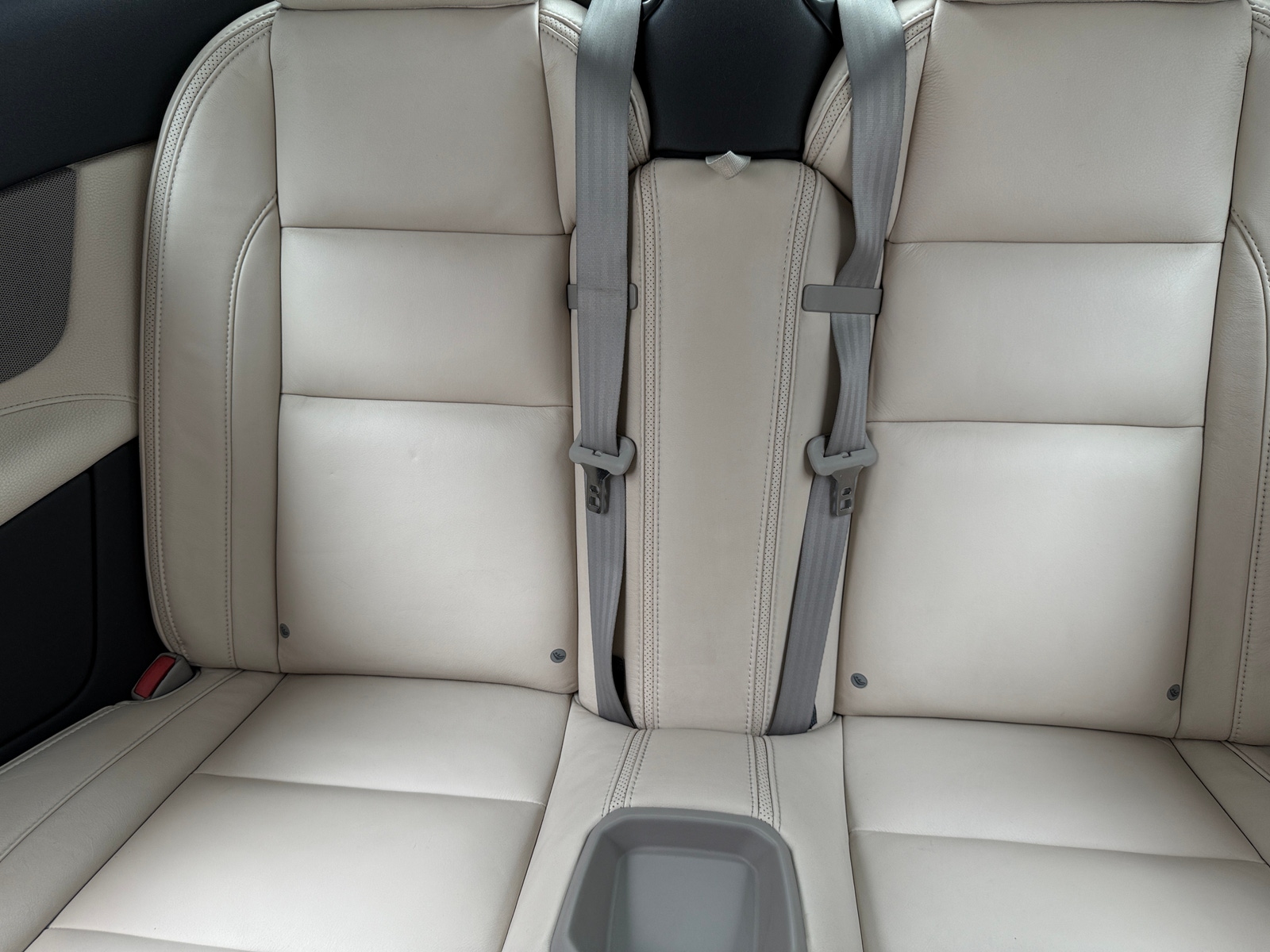 Thumbnail: 2013 Volvo C70 - 5