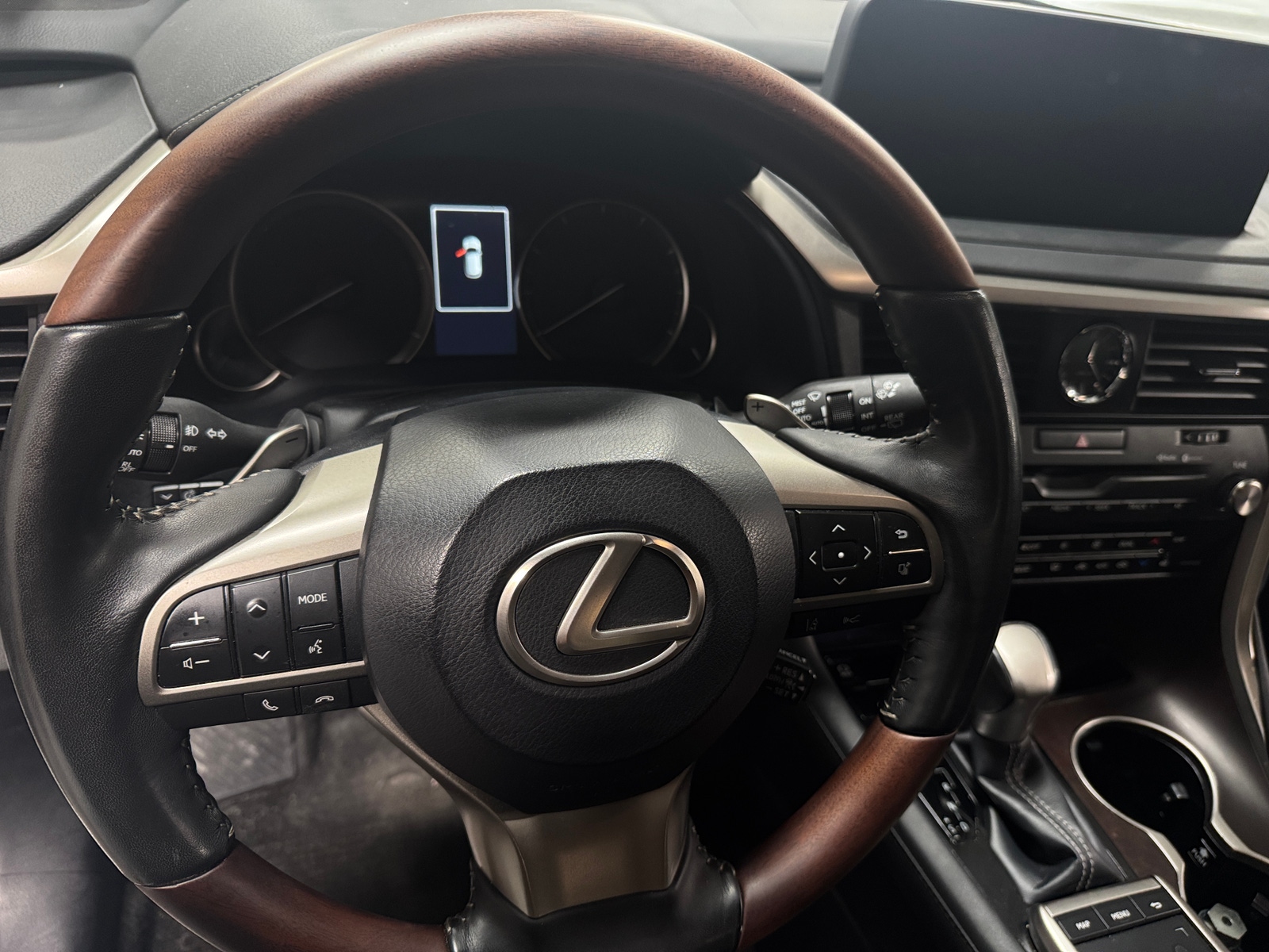 Thumbnail: 2022 Lexus RX - 4