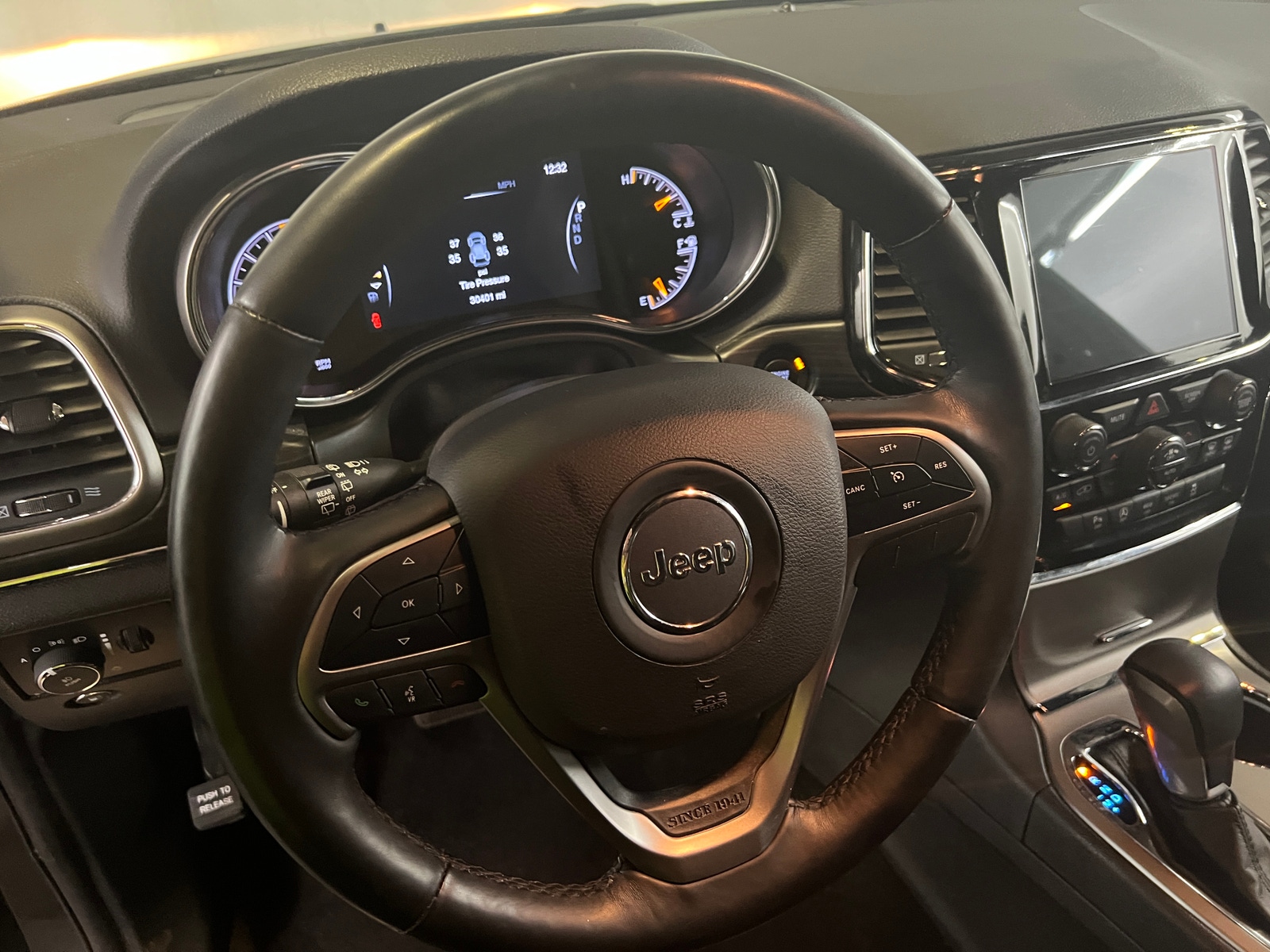 Thumbnail: 2022 Jeep Grand Cherokee - 4
