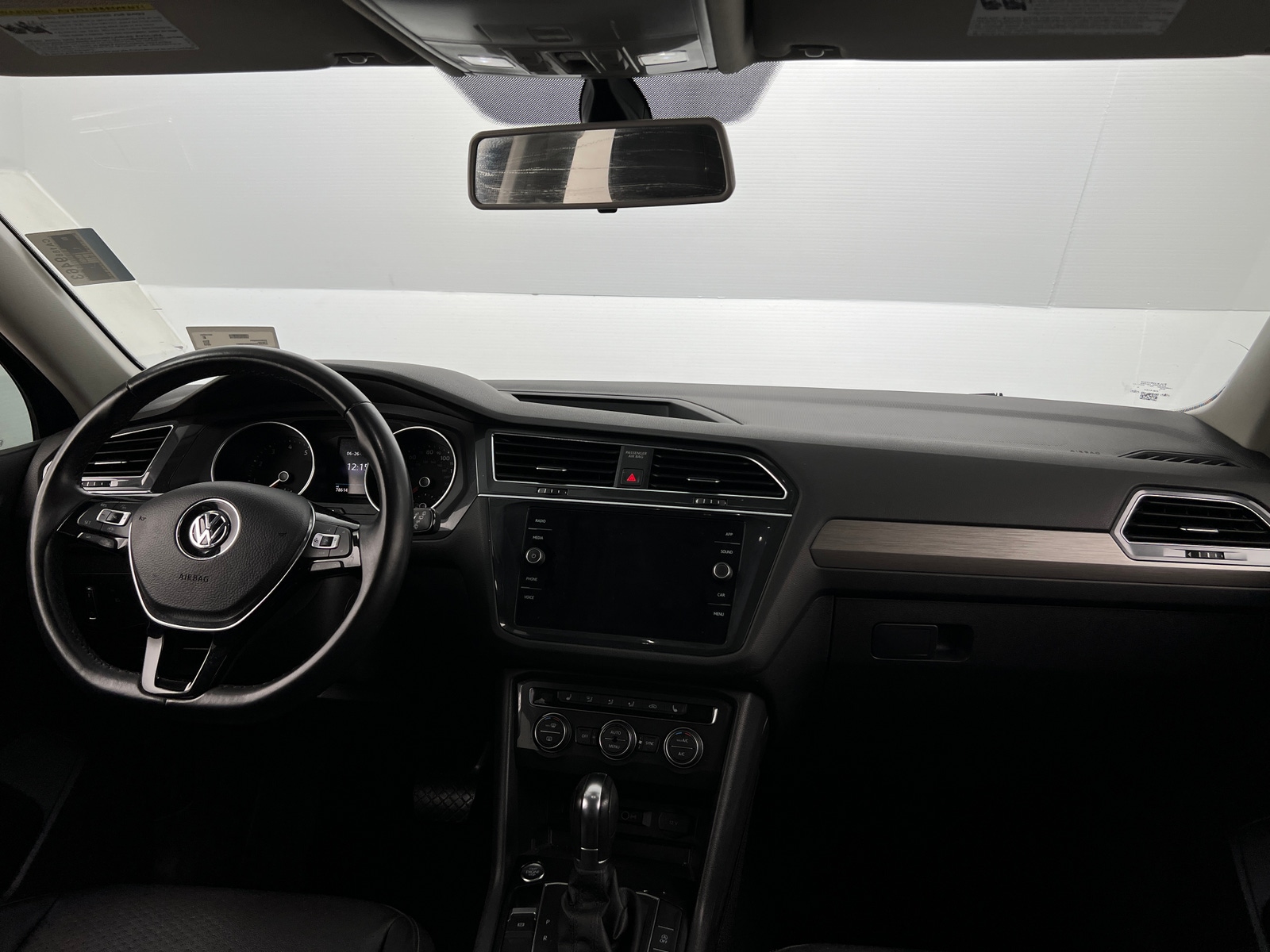Thumbnail: 2019 Volkswagen Tiguan - 2