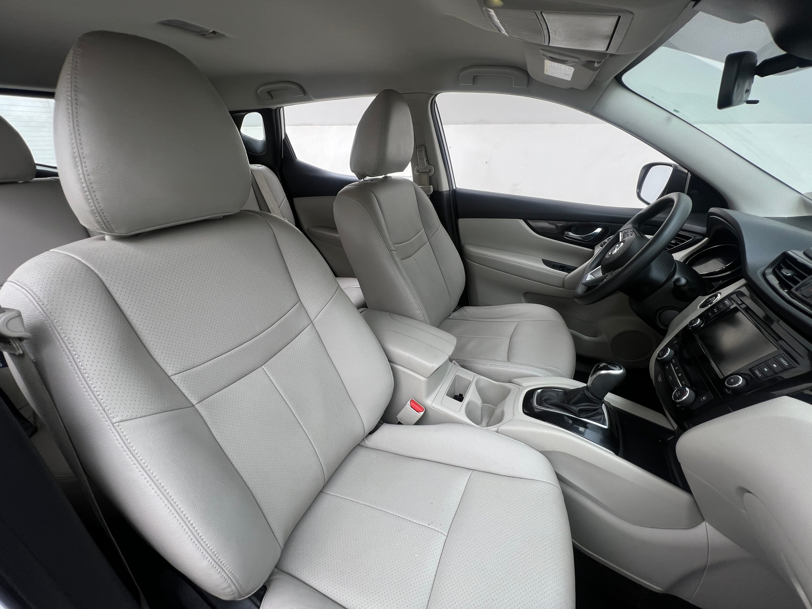 Thumbnail: 2019 Nissan Rogue Sport - 2