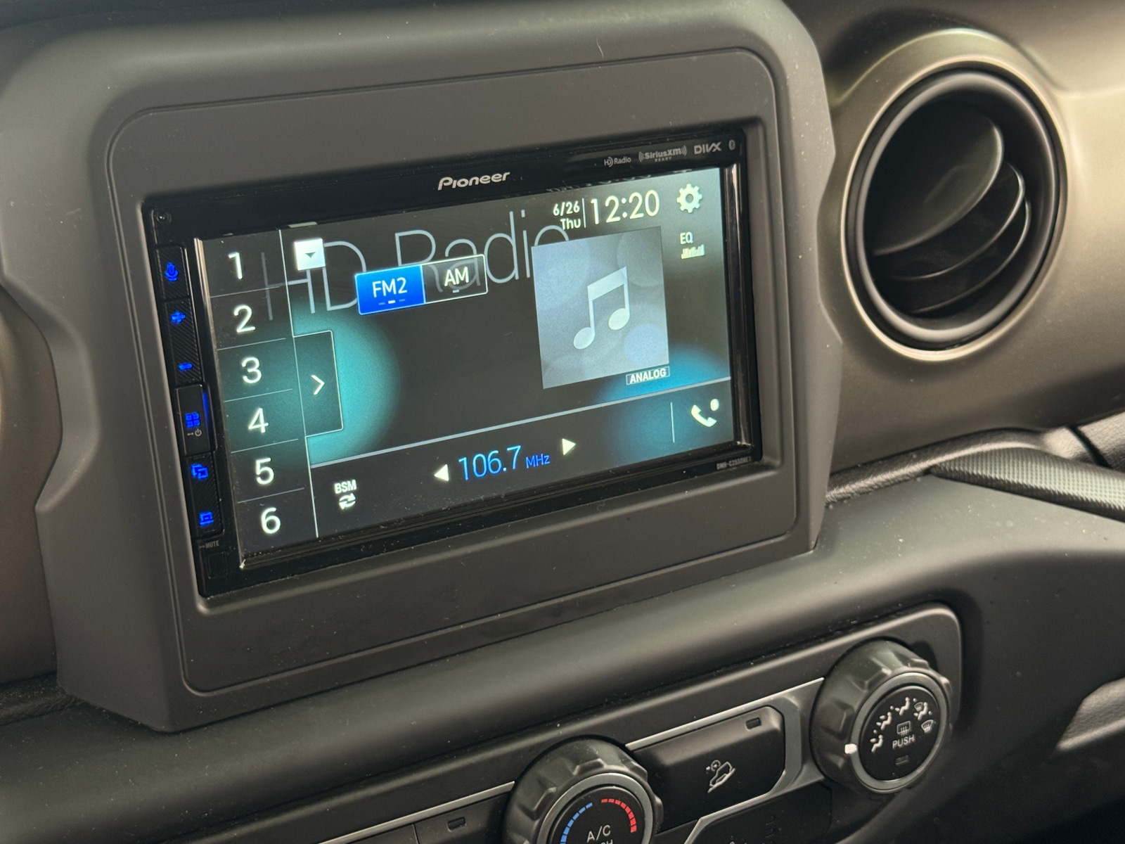 Thumbnail: 2018 Jeep Wrangler - 3