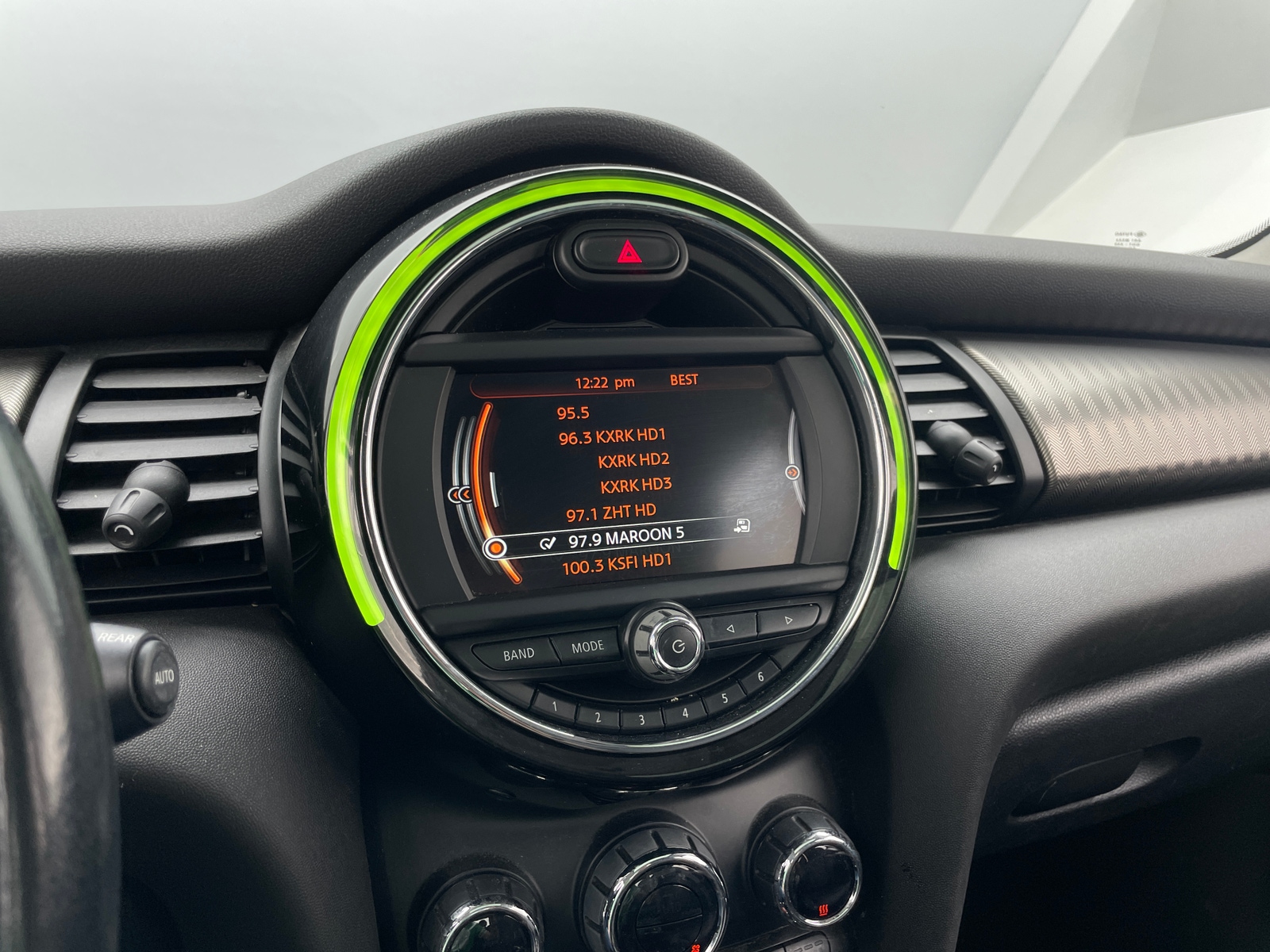 Thumbnail: 2017 MINI Cooper Hardtop - 3