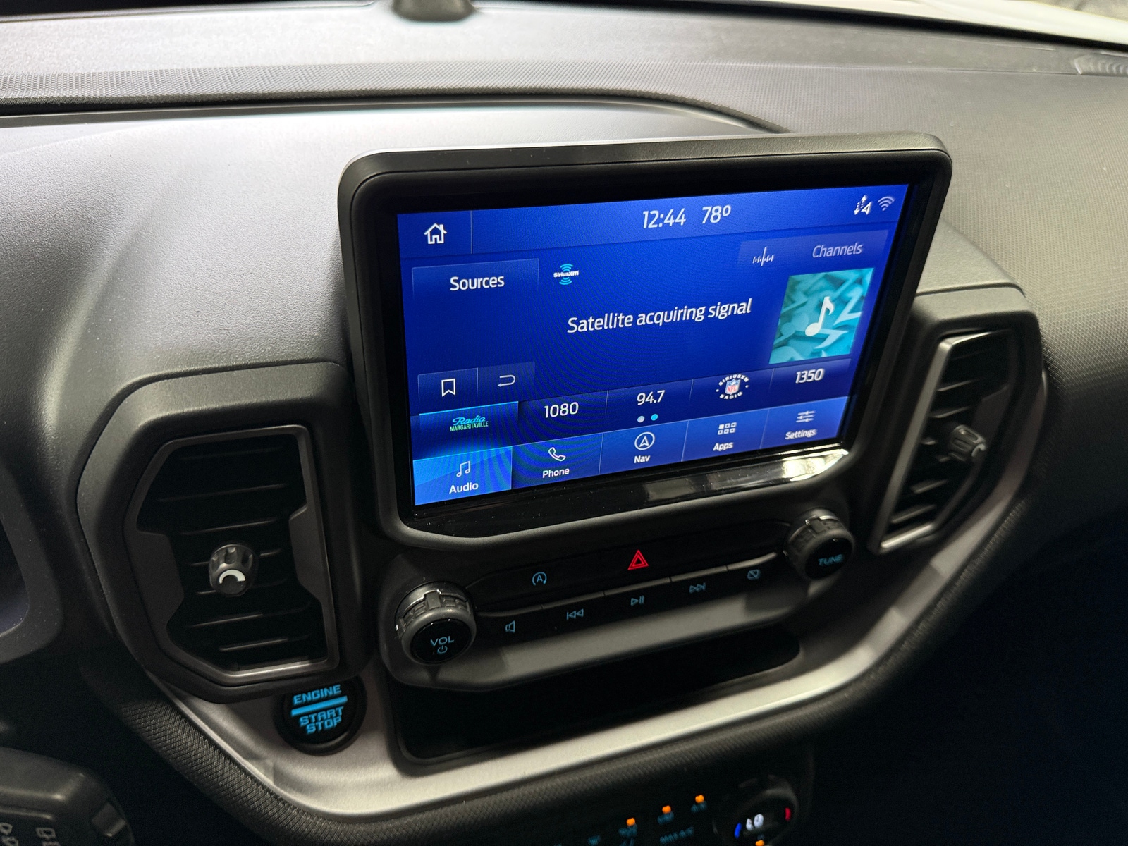Thumbnail: 2021 Ford Bronco Sport - 4