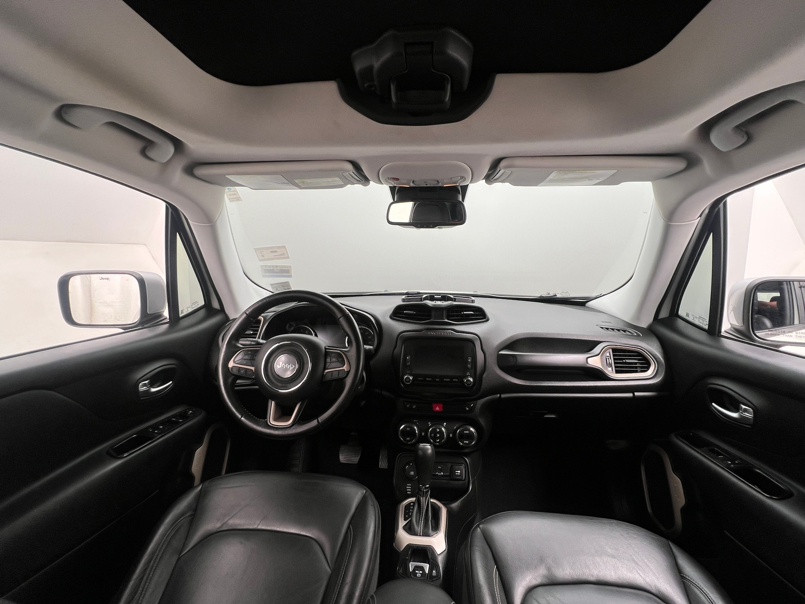 Thumbnail: 2017 Jeep Renegade - 3