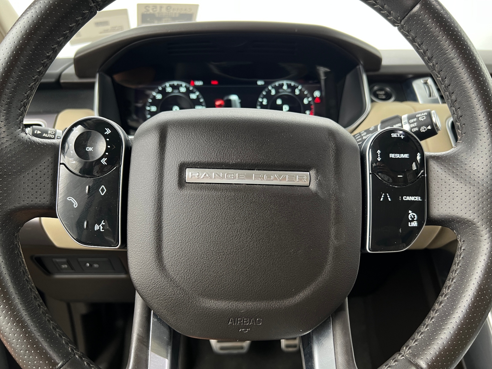 Thumbnail: 2019 Land Rover Range Rover Sport - 4