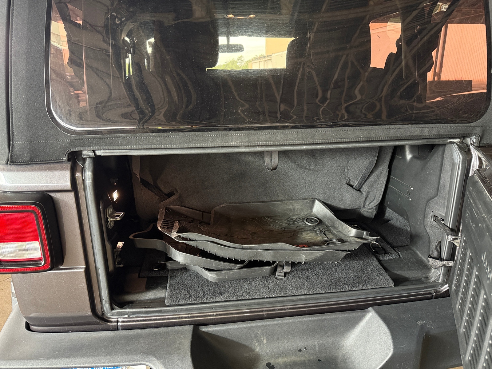 Thumbnail: 2020 Jeep Wrangler - 7