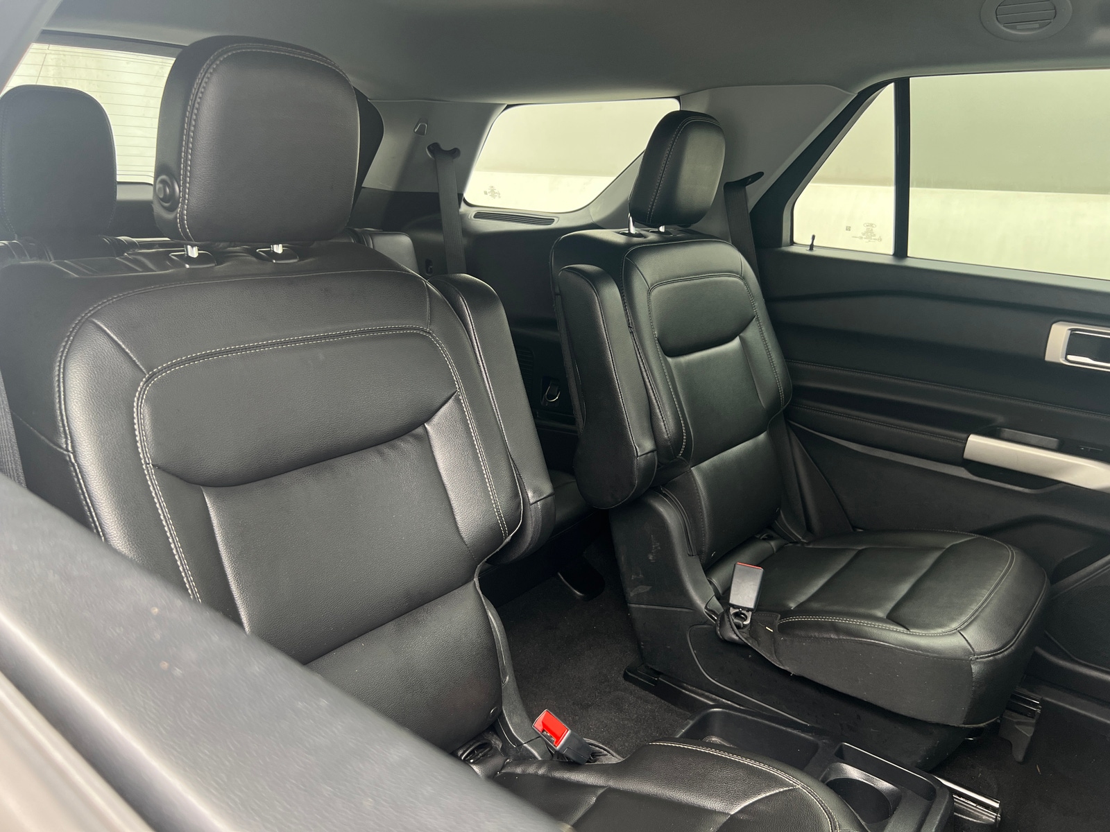 Thumbnail: 2020 Ford Explorer - 5