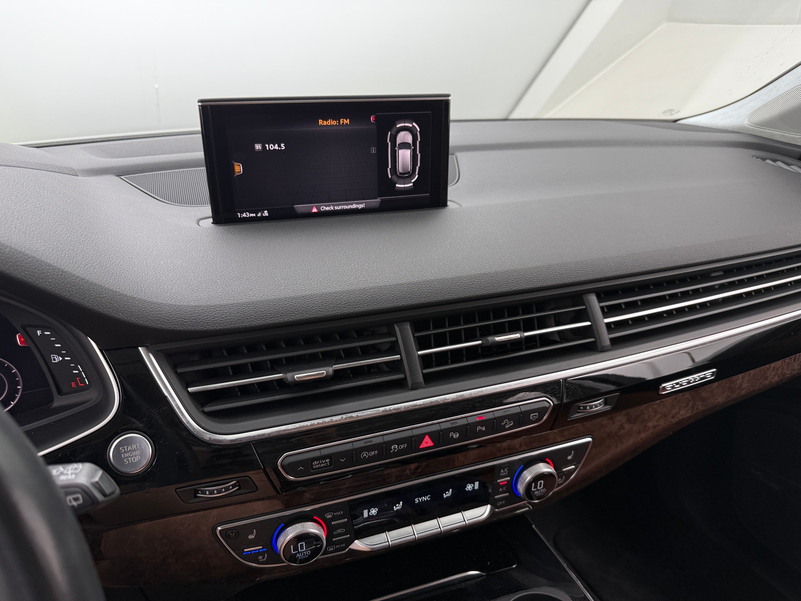 Thumbnail: 2019 Audi Q7 - 3