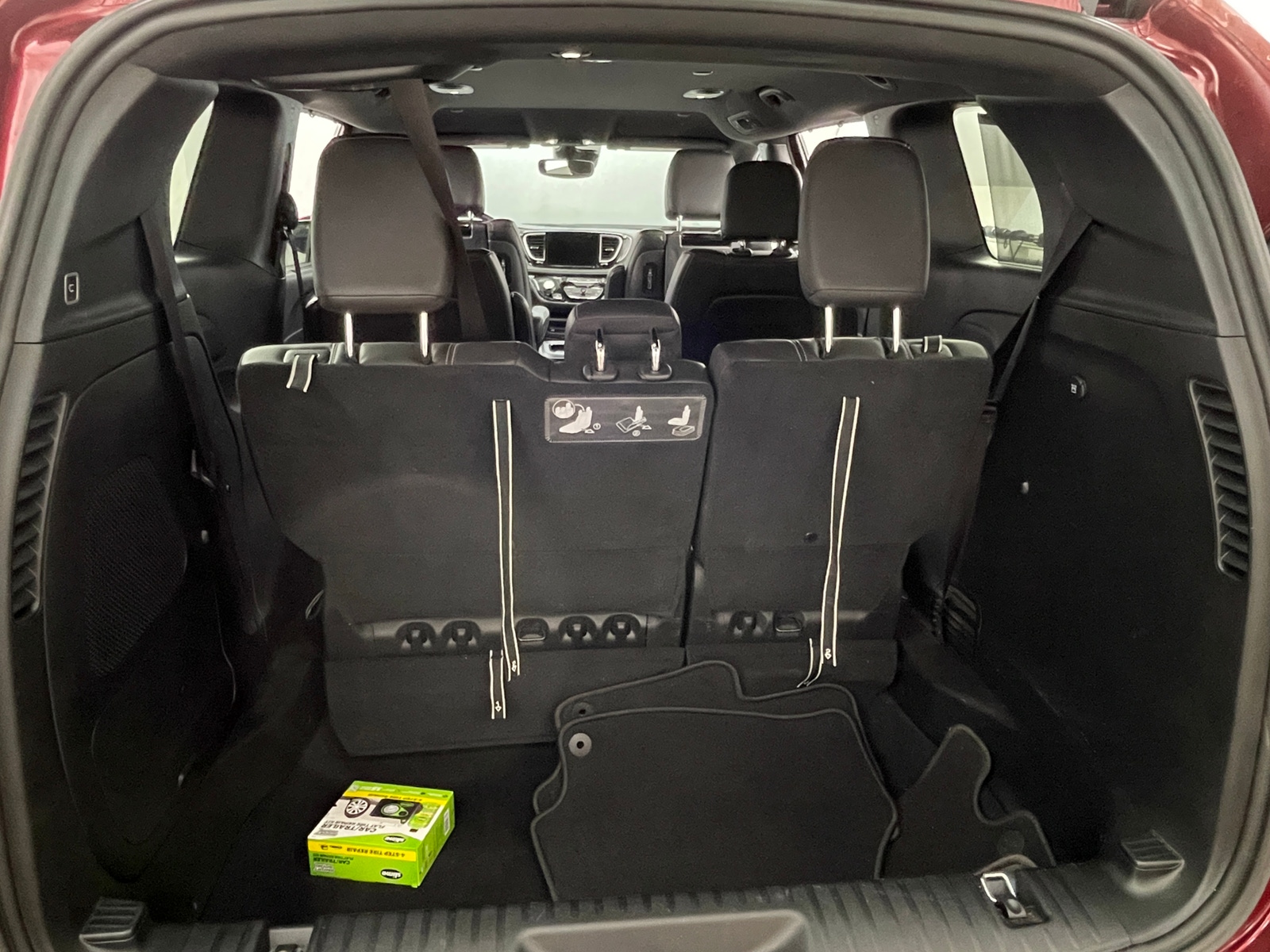 Thumbnail: 2021 Chrysler Pacifica - 6